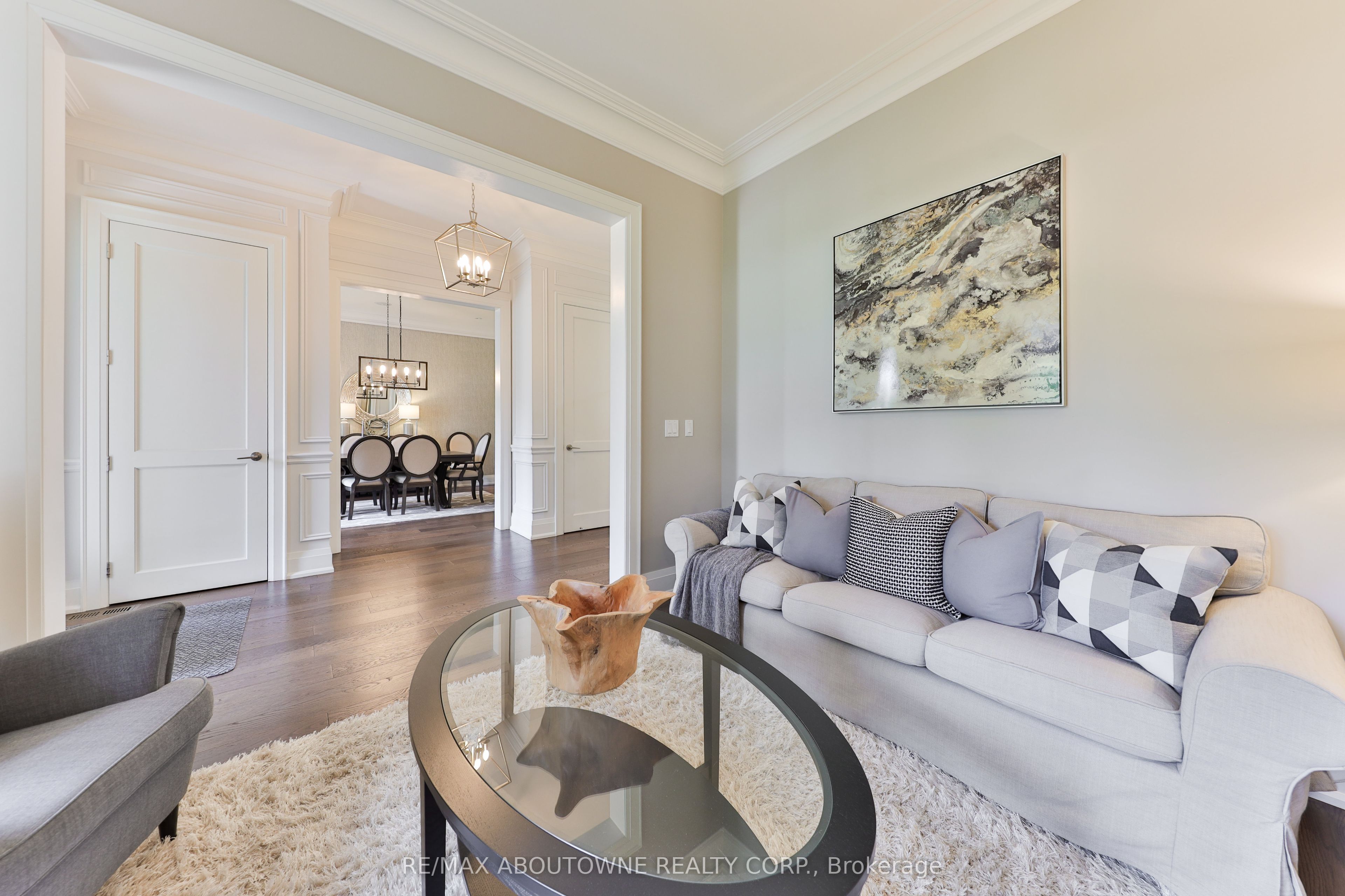 408 Saville Crescent, Oakville ‣ W13580120 408 Saville Crescent, Oakville ‣ W13580120