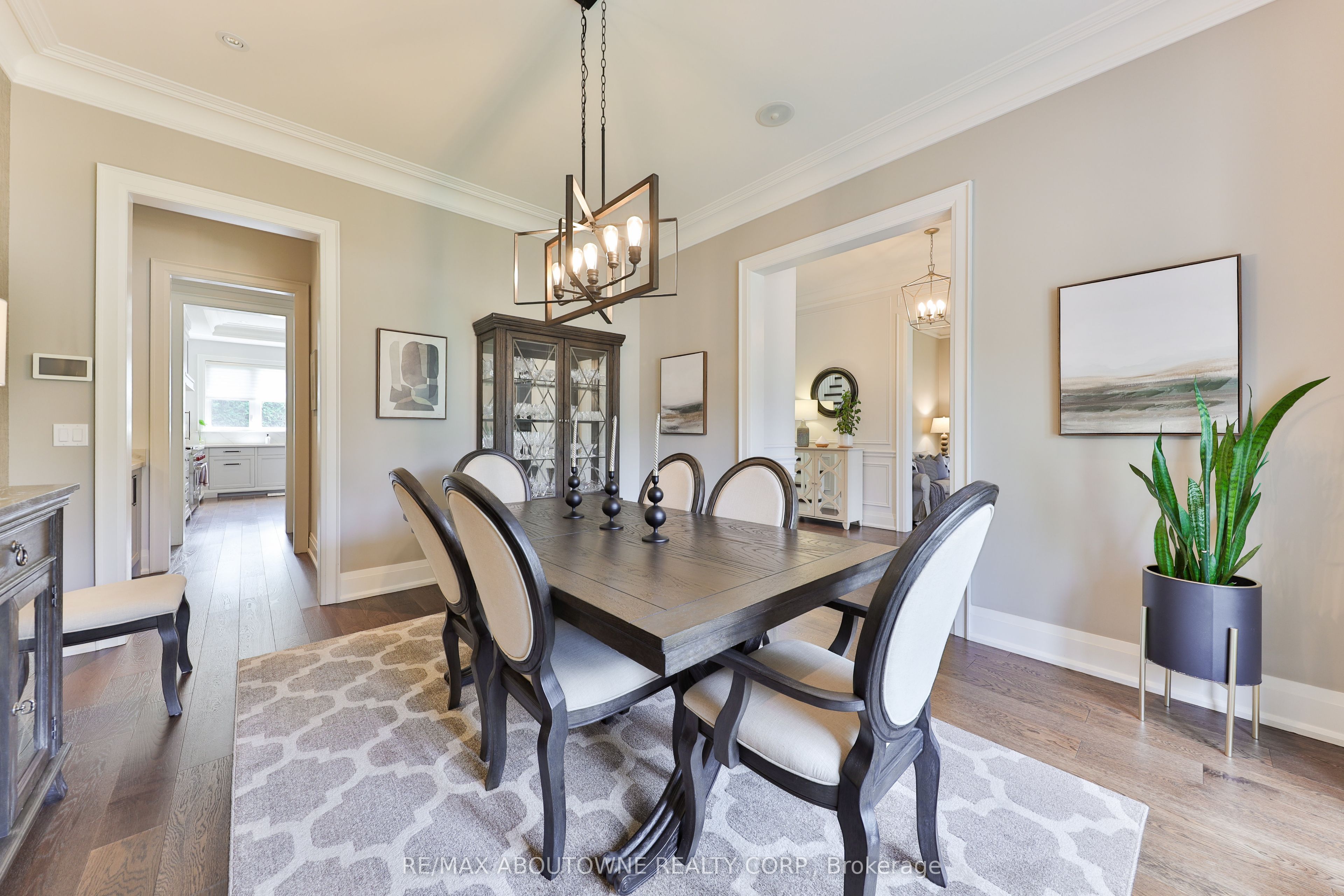 408 Saville Crescent, Oakville ‣ W13580120 408 Saville Crescent, Oakville ‣ W13580120