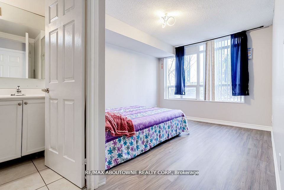 1 – 310 Burnhamthorpe Road, Mississauga ‣ W13584070 1 – 310 Burnhamthorpe Road, Mississauga ‣ W13584070