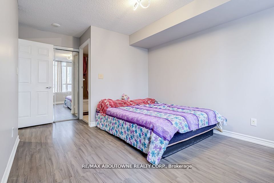 1 – 310 Burnhamthorpe Road, Mississauga ‣ W13584070 1 – 310 Burnhamthorpe Road, Mississauga ‣ W13584070