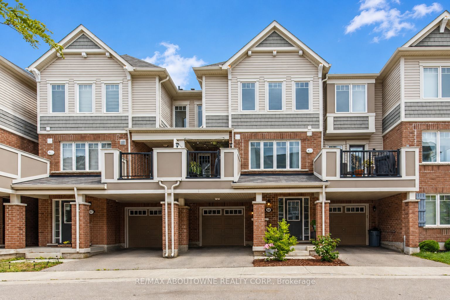 1000 Asleton Boulevard, Milton