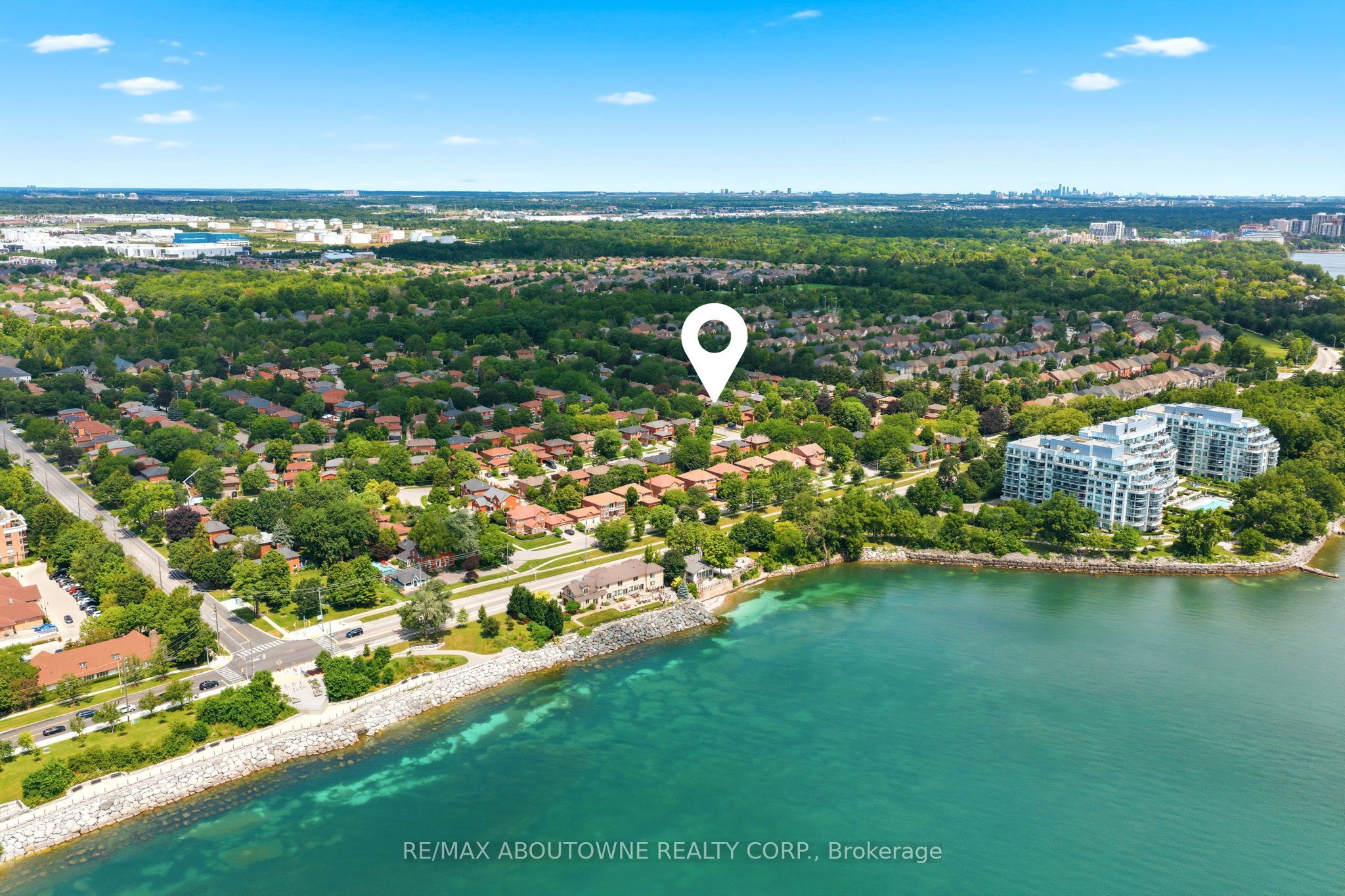 89 Waldie Road, Oakville ‣ W13598470 89 Waldie Road, Oakville ‣ W13598470