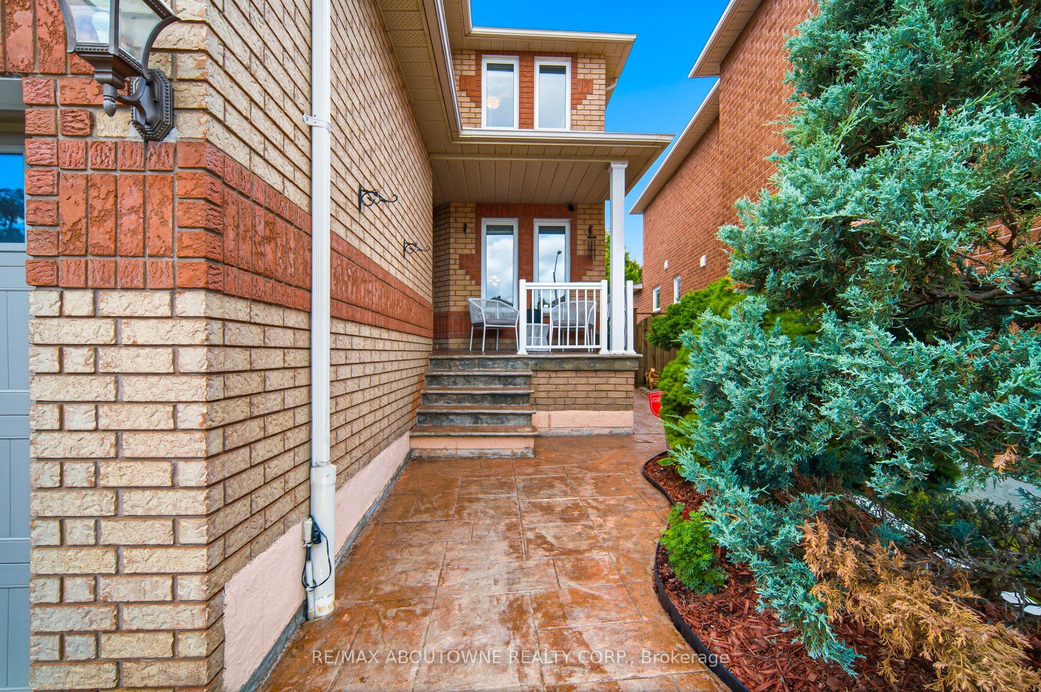 5184 Red Brush Drive, Mississauga ‣ W13599202 5184 Red Brush Drive, Mississauga ‣ W13599202