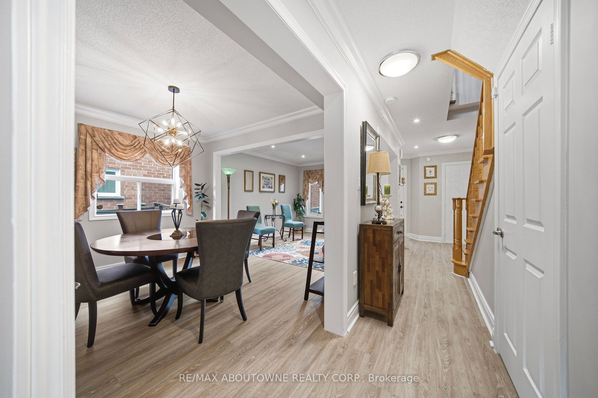 5184 Red Brush Drive, Mississauga ‣ W13599202 5184 Red Brush Drive, Mississauga ‣ W13599202