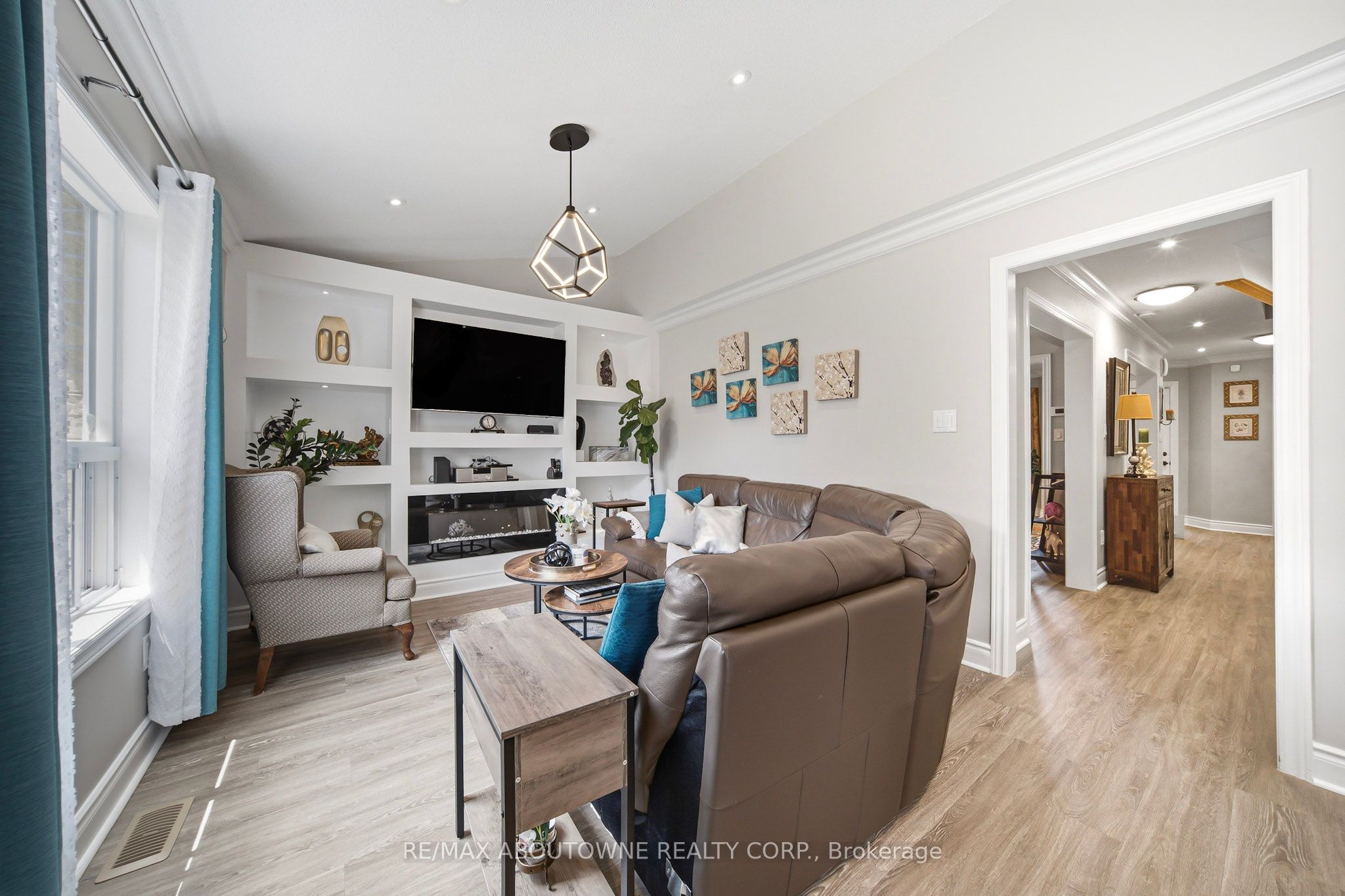 5184 Red Brush Drive, Mississauga ‣ W13599202 5184 Red Brush Drive, Mississauga ‣ W13599202
