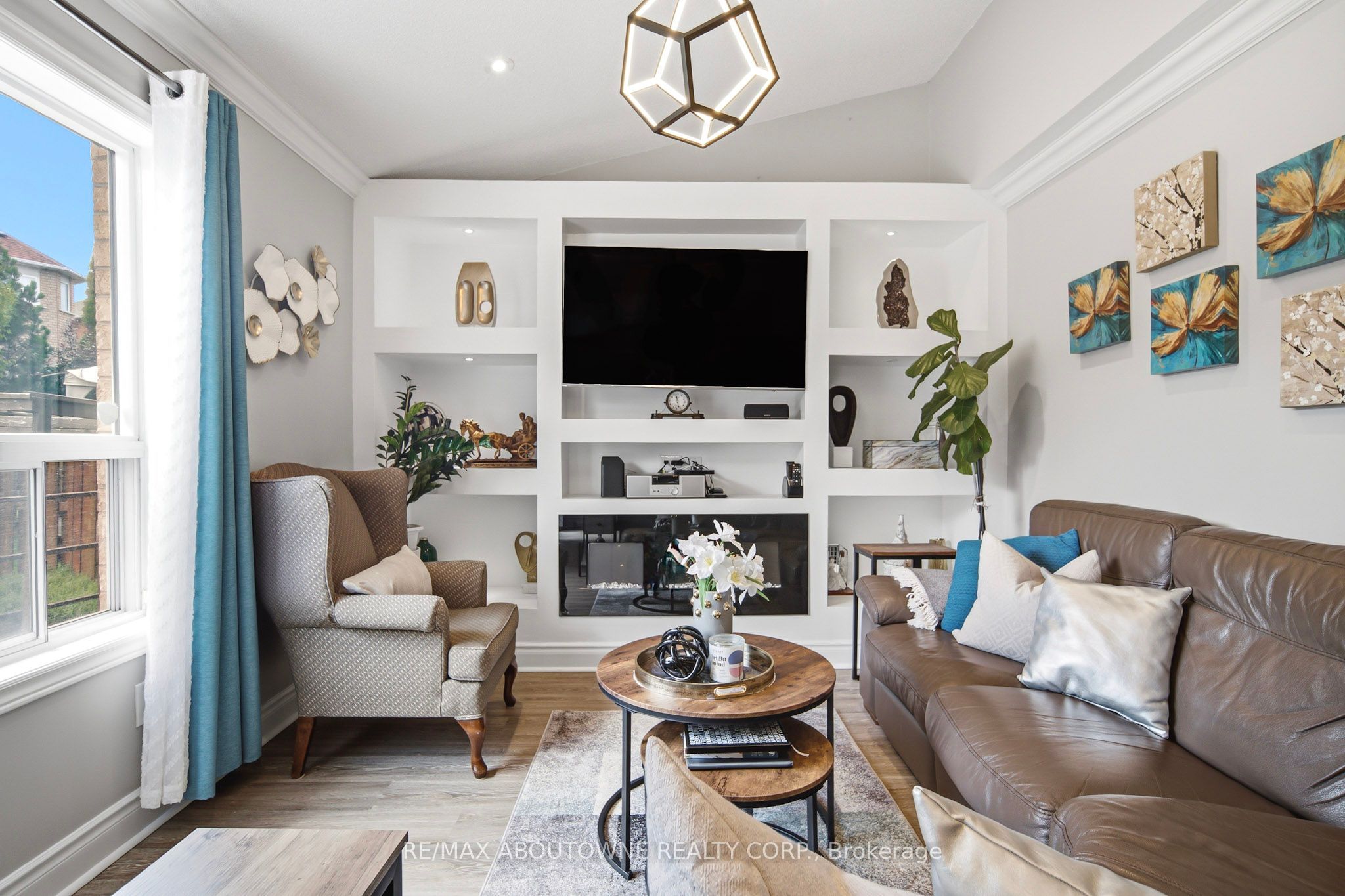 5184 Red Brush Drive, Mississauga ‣ W13599202 5184 Red Brush Drive, Mississauga ‣ W13599202