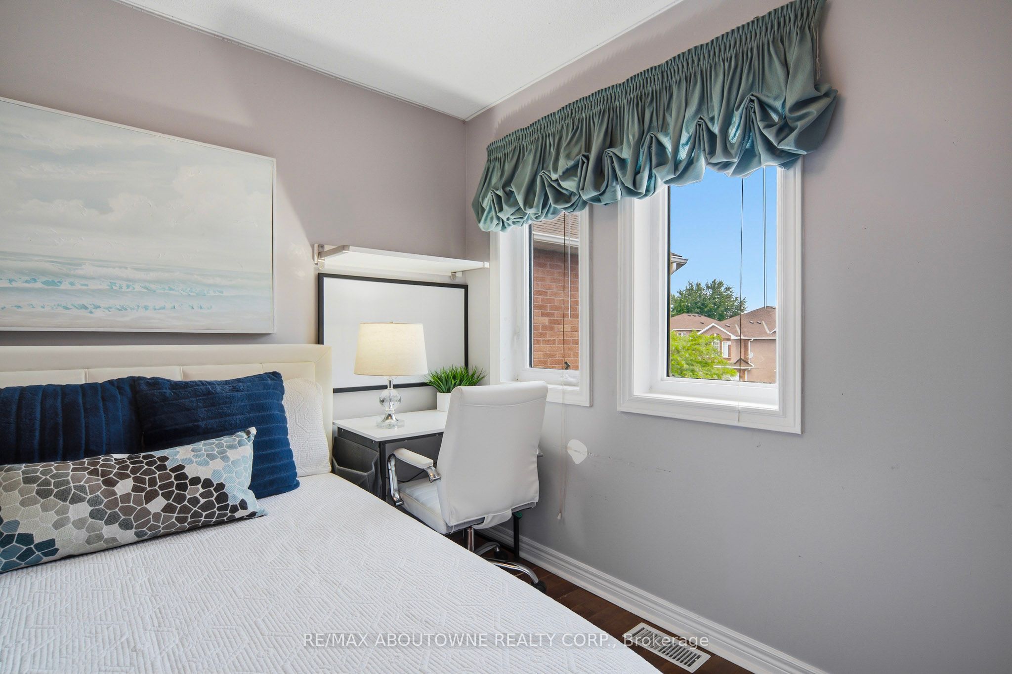 5184 Red Brush Drive, Mississauga ‣ W13599202 5184 Red Brush Drive, Mississauga ‣ W13599202