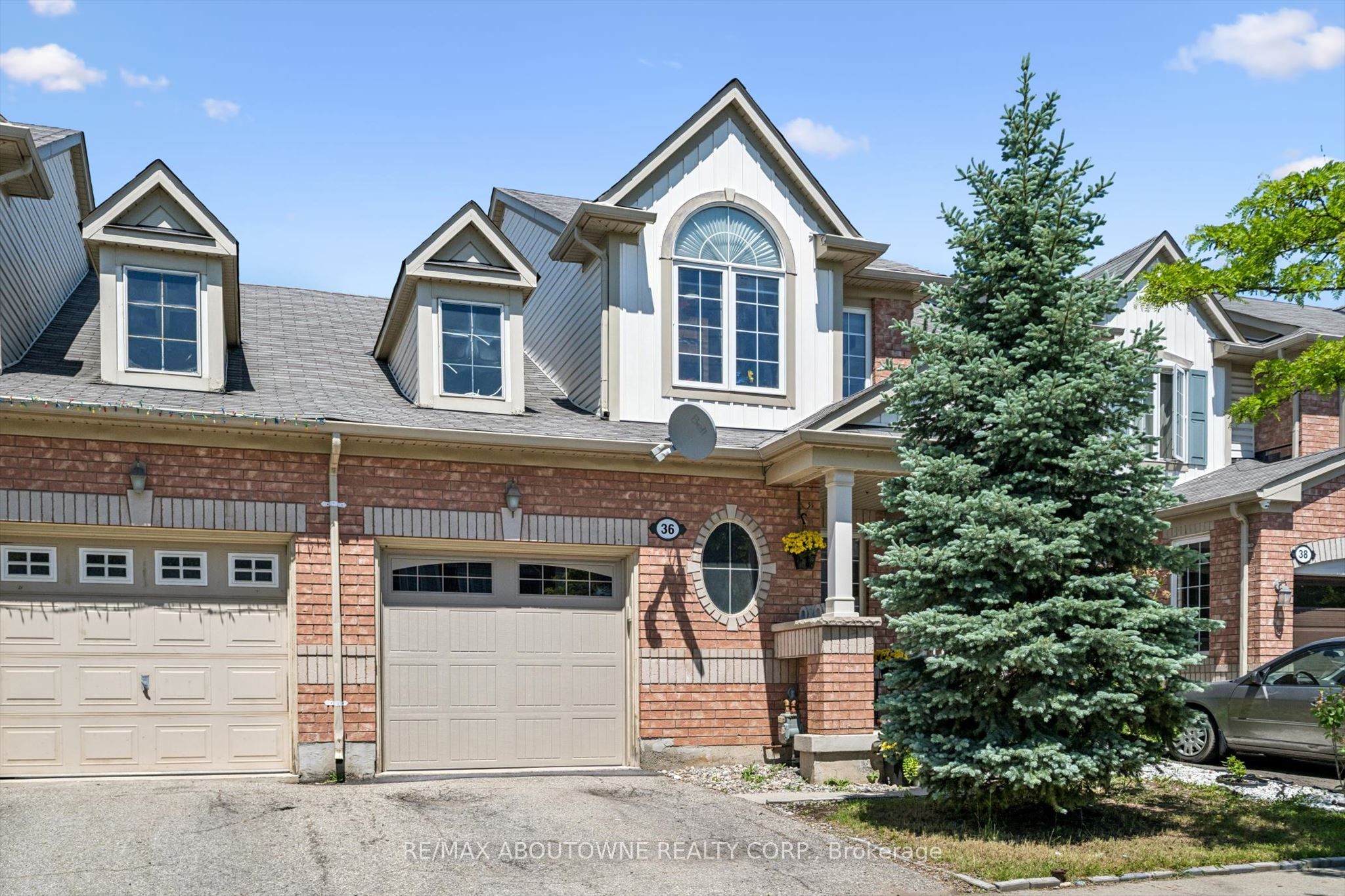 36 Van Fleet Terrace, Milton