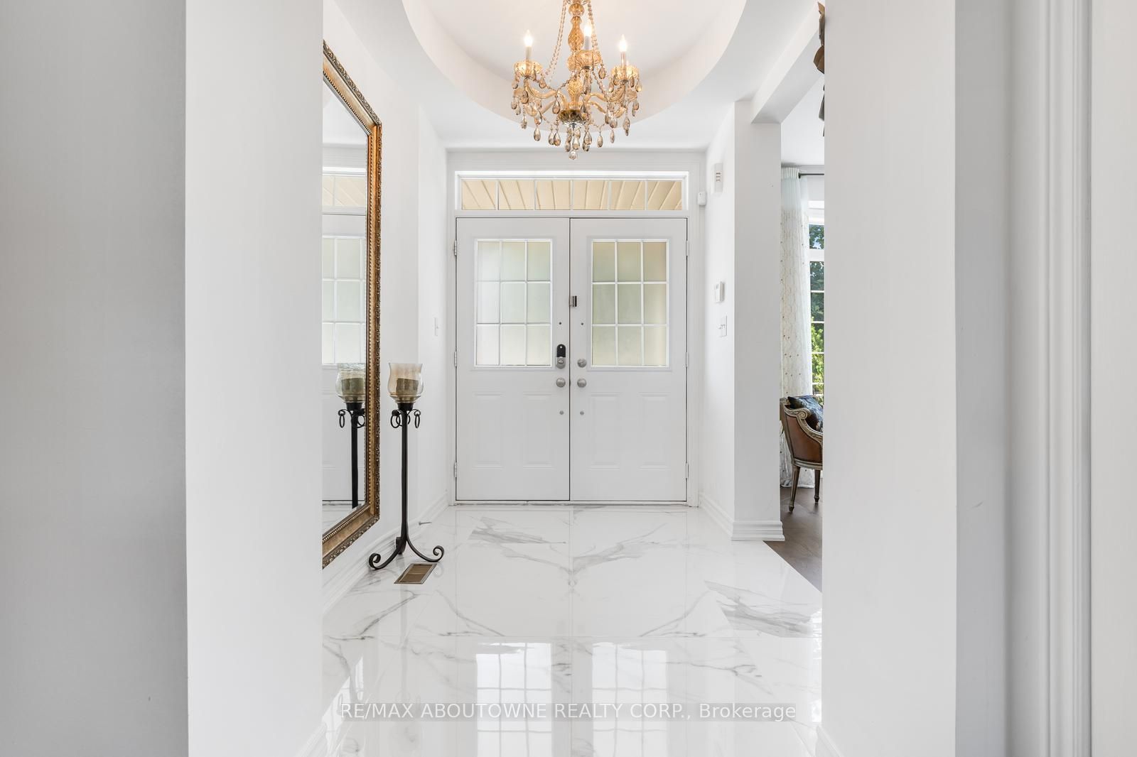 3308 Liptay Avenue, Oakville ‣ W13626770 3308 Liptay Avenue, Oakville ‣ W13626770