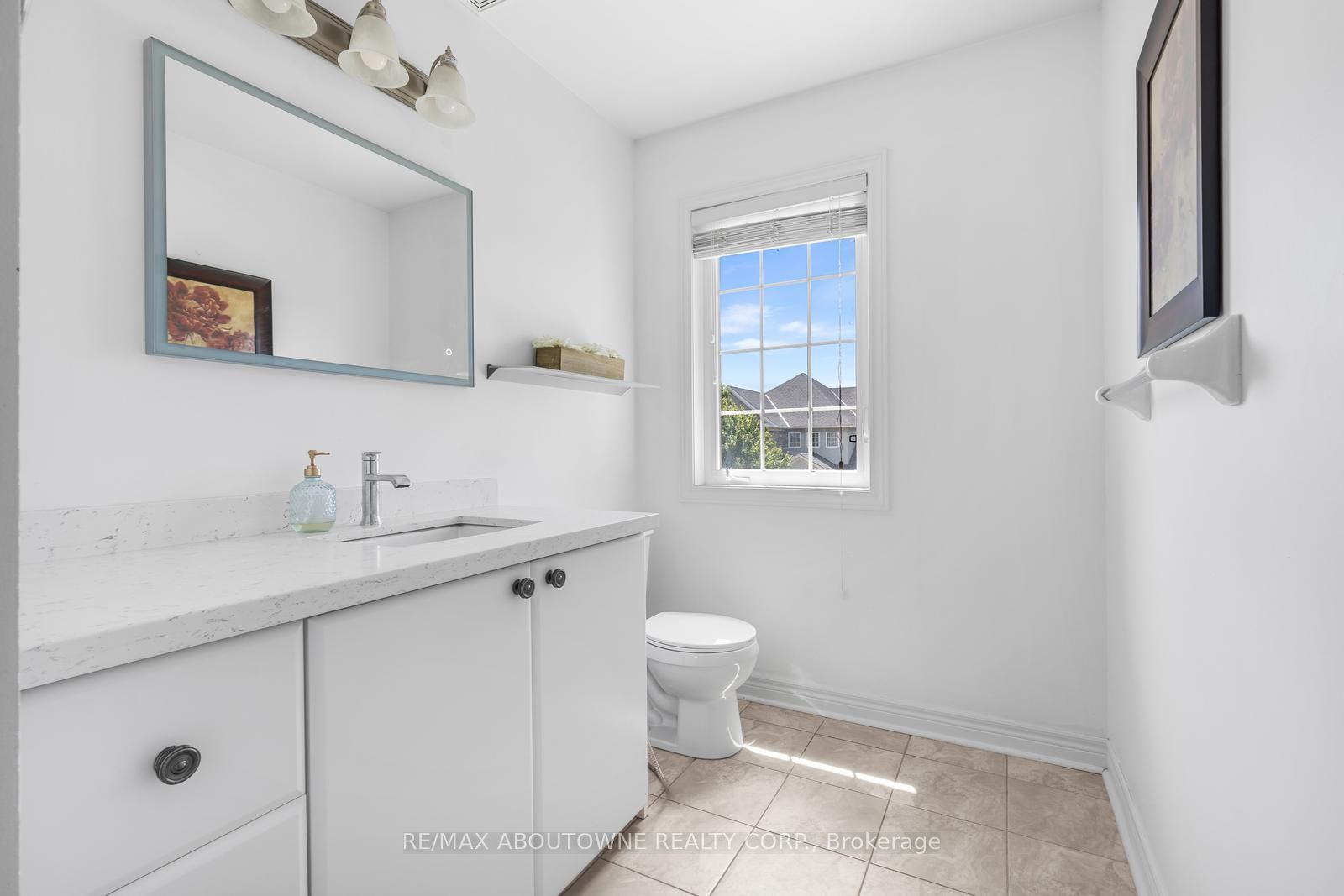 3308 Liptay Avenue, Oakville ‣ W13626770 3308 Liptay Avenue, Oakville ‣ W13626770