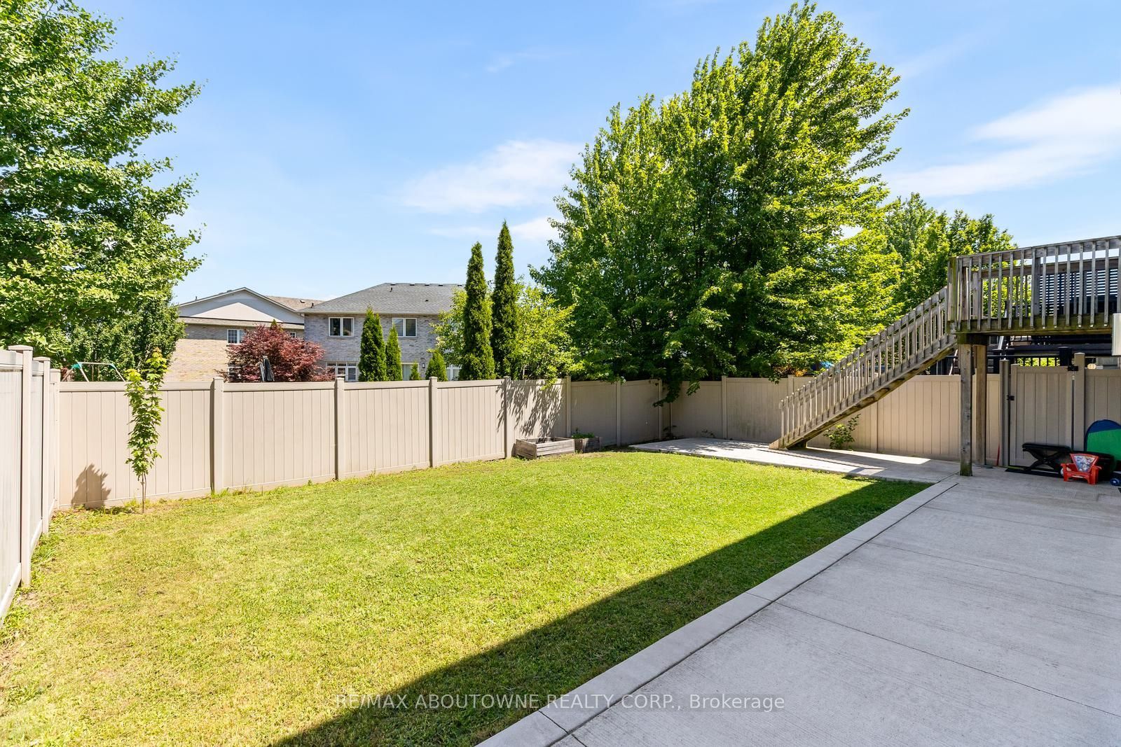 3308 Liptay Avenue, Oakville ‣ W13626770 3308 Liptay Avenue, Oakville ‣ W13626770