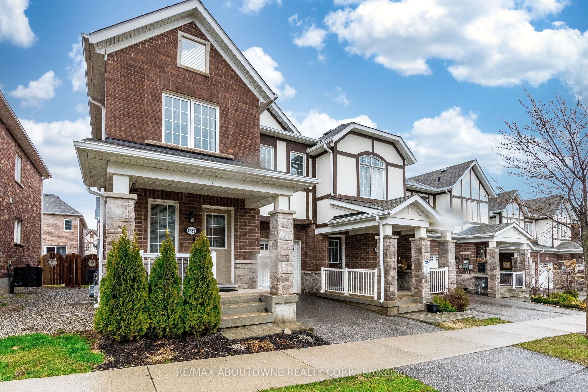 1239 Mulroney Heights, Milton