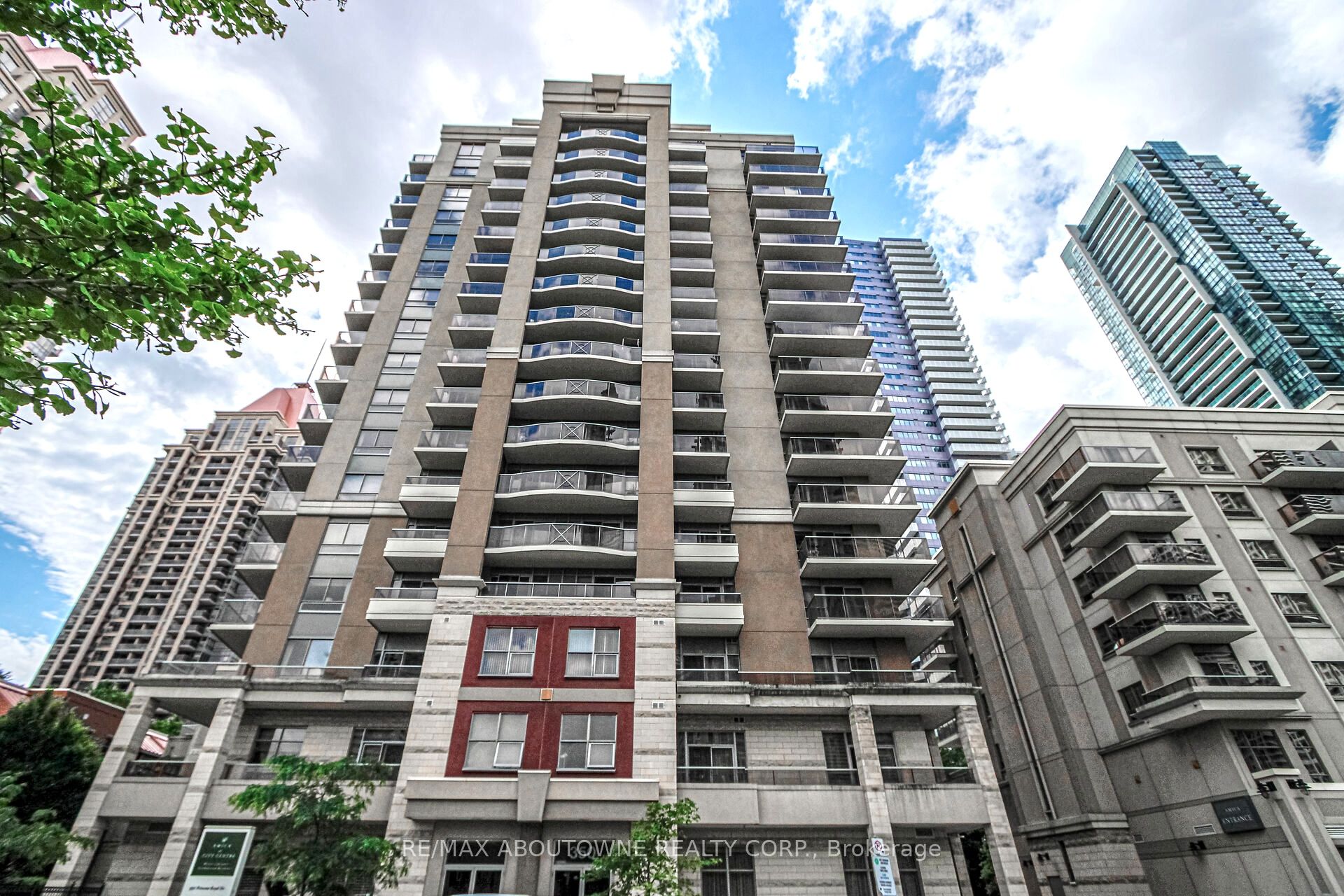 1002 – 350 Princess Royal Drive, Mississauga