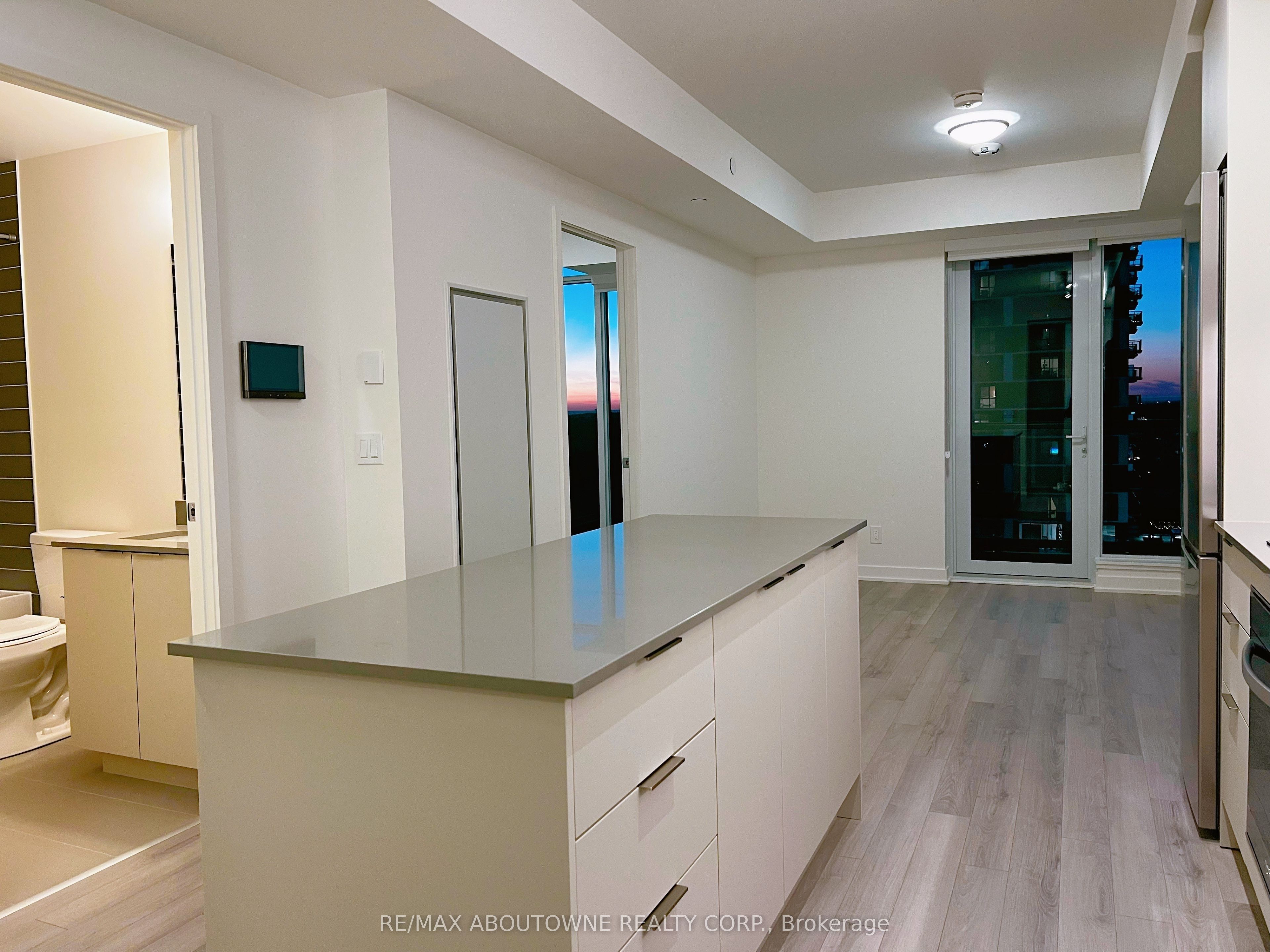 5 – 3079 Trafalgar Road, Oakville