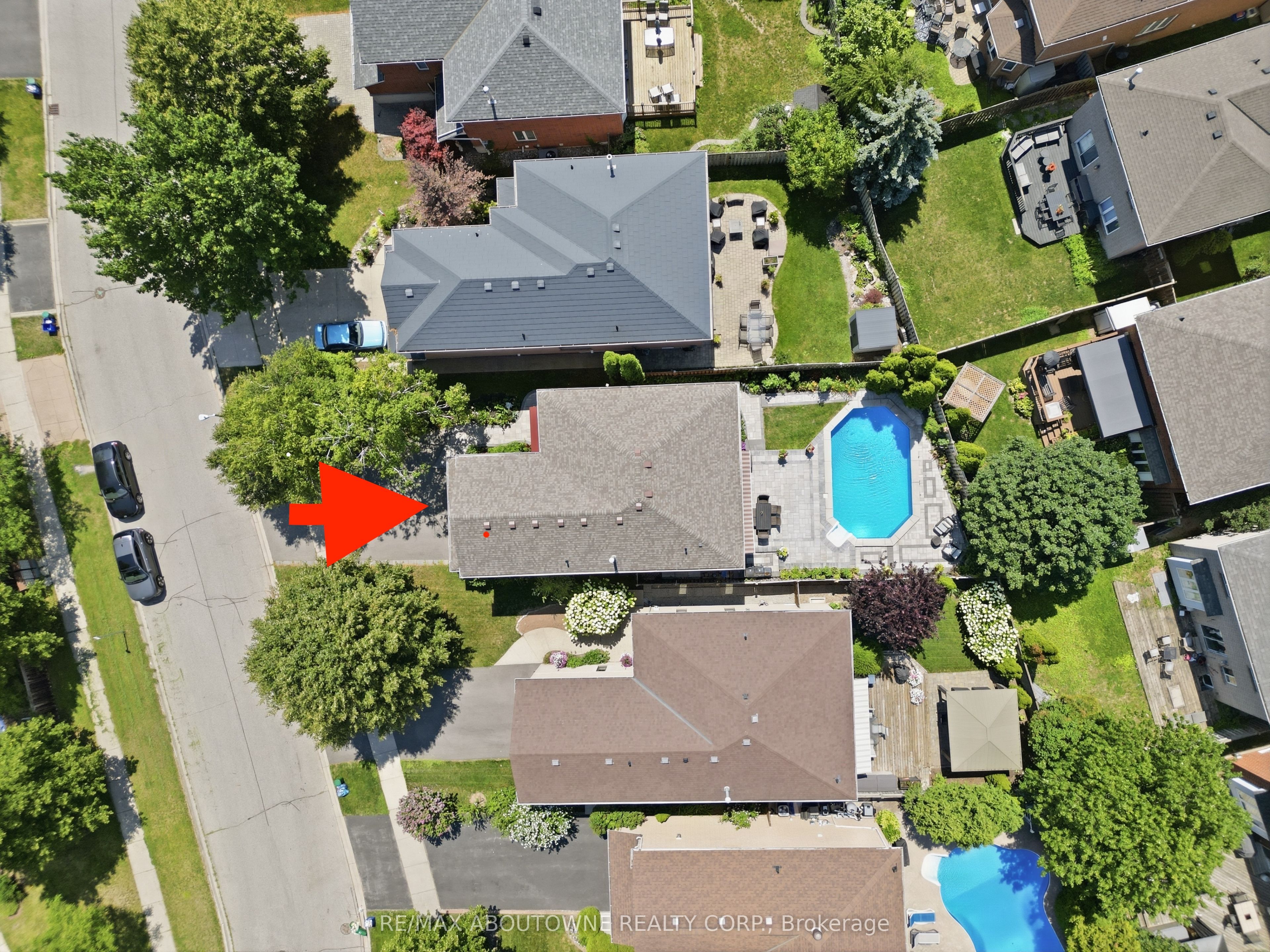 2216 NORFOLK Drive, Oakville