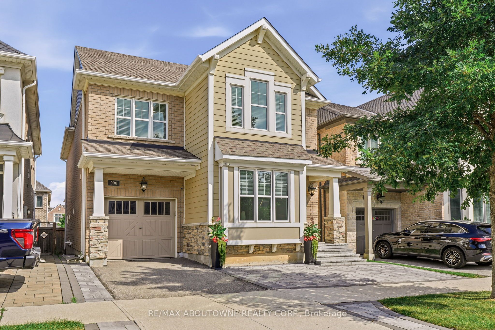 290 Wisteria Way, Oakville