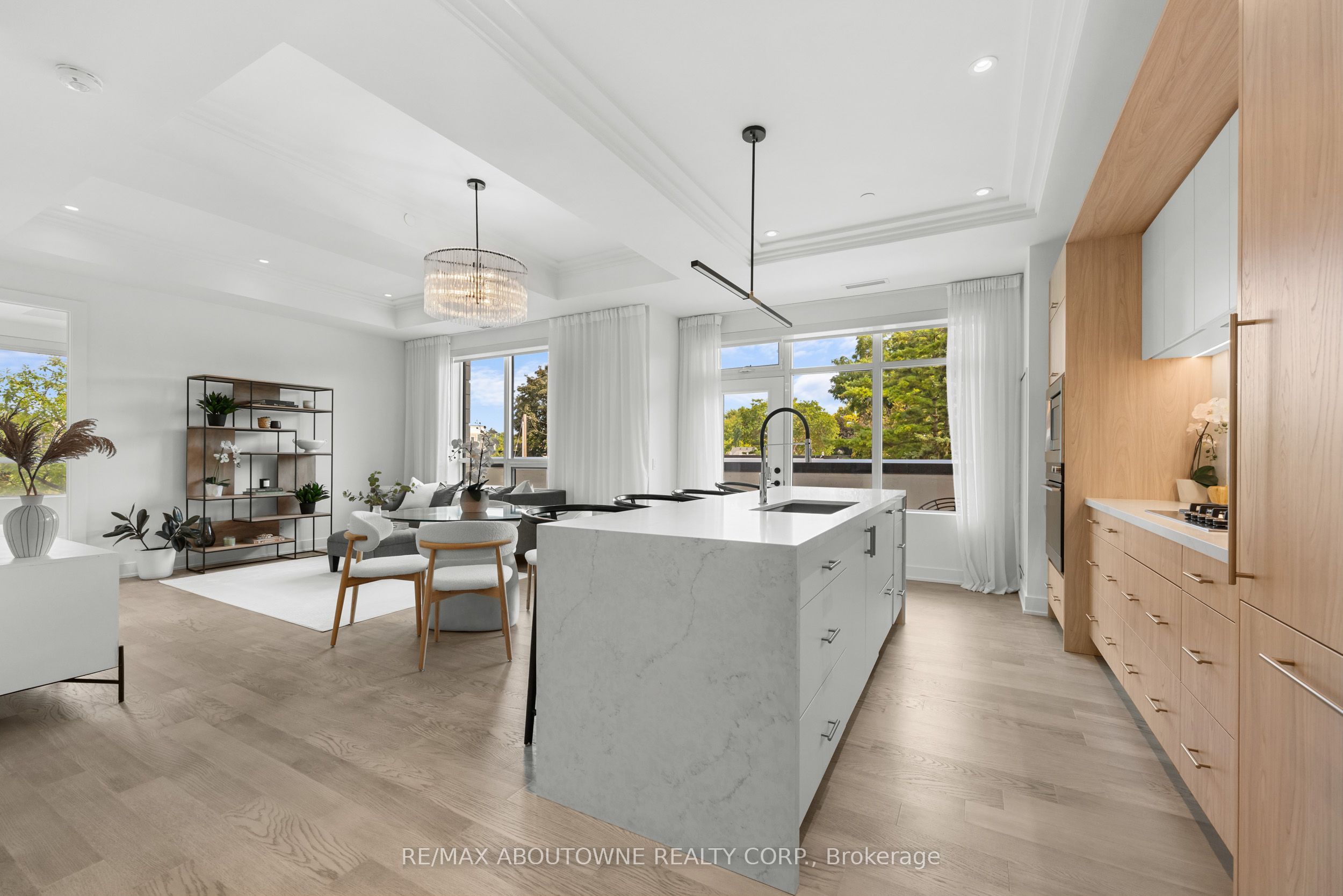 14 – 123 Maurice Drive, Oakville ‣ W13722270 14 – 123 Maurice Drive, Oakville ‣ W13722270