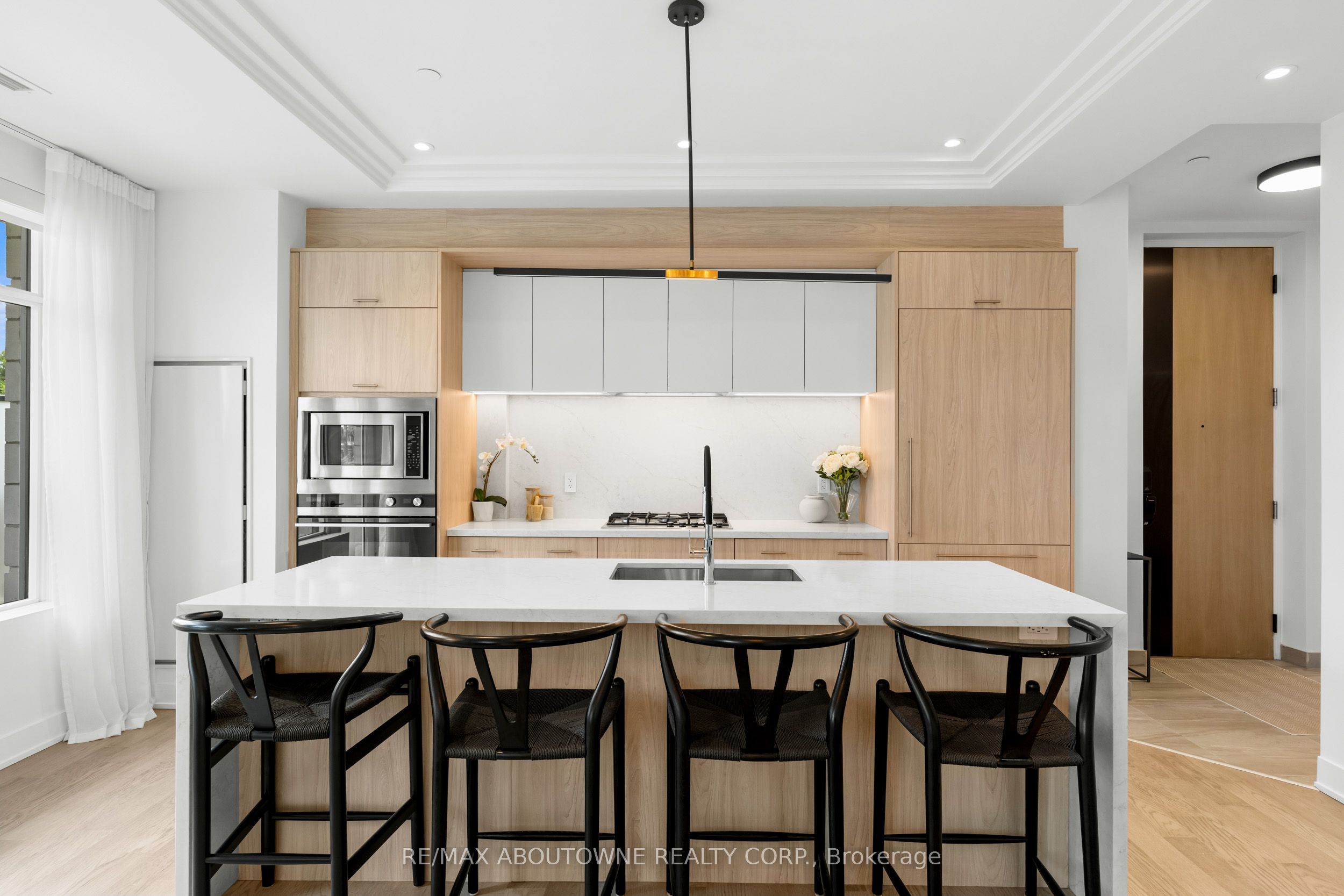 14 – 123 Maurice Drive, Oakville ‣ W13722270 14 – 123 Maurice Drive, Oakville ‣ W13722270