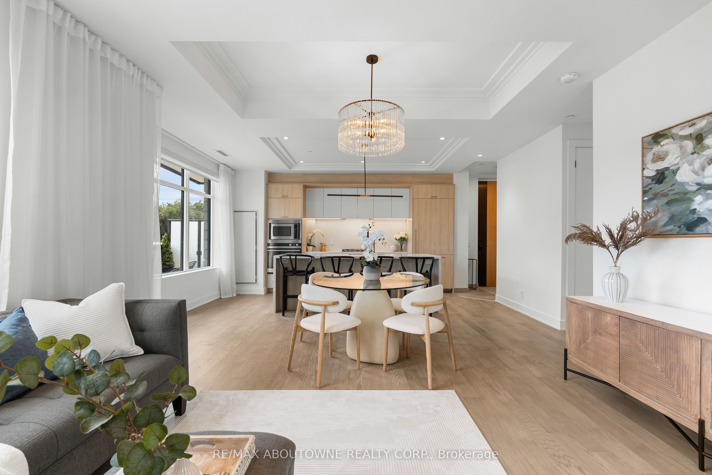 14 – 123 Maurice Drive, Oakville ‣ W13722270 14 – 123 Maurice Drive, Oakville ‣ W13722270