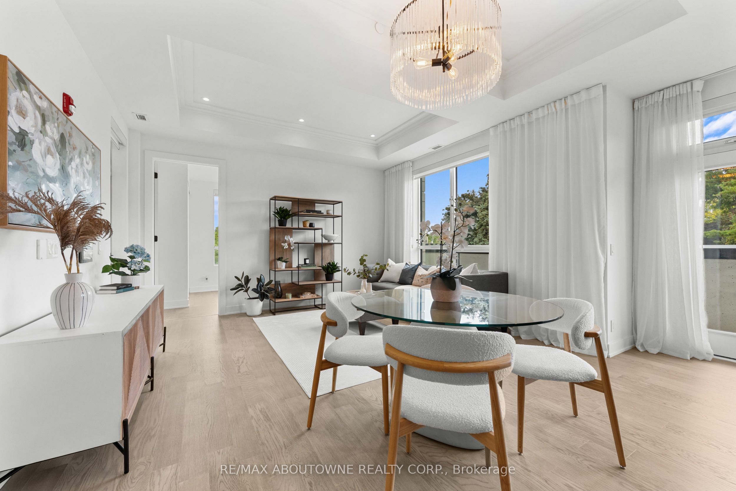 14 – 123 Maurice Drive, Oakville ‣ W13722270 14 – 123 Maurice Drive, Oakville ‣ W13722270