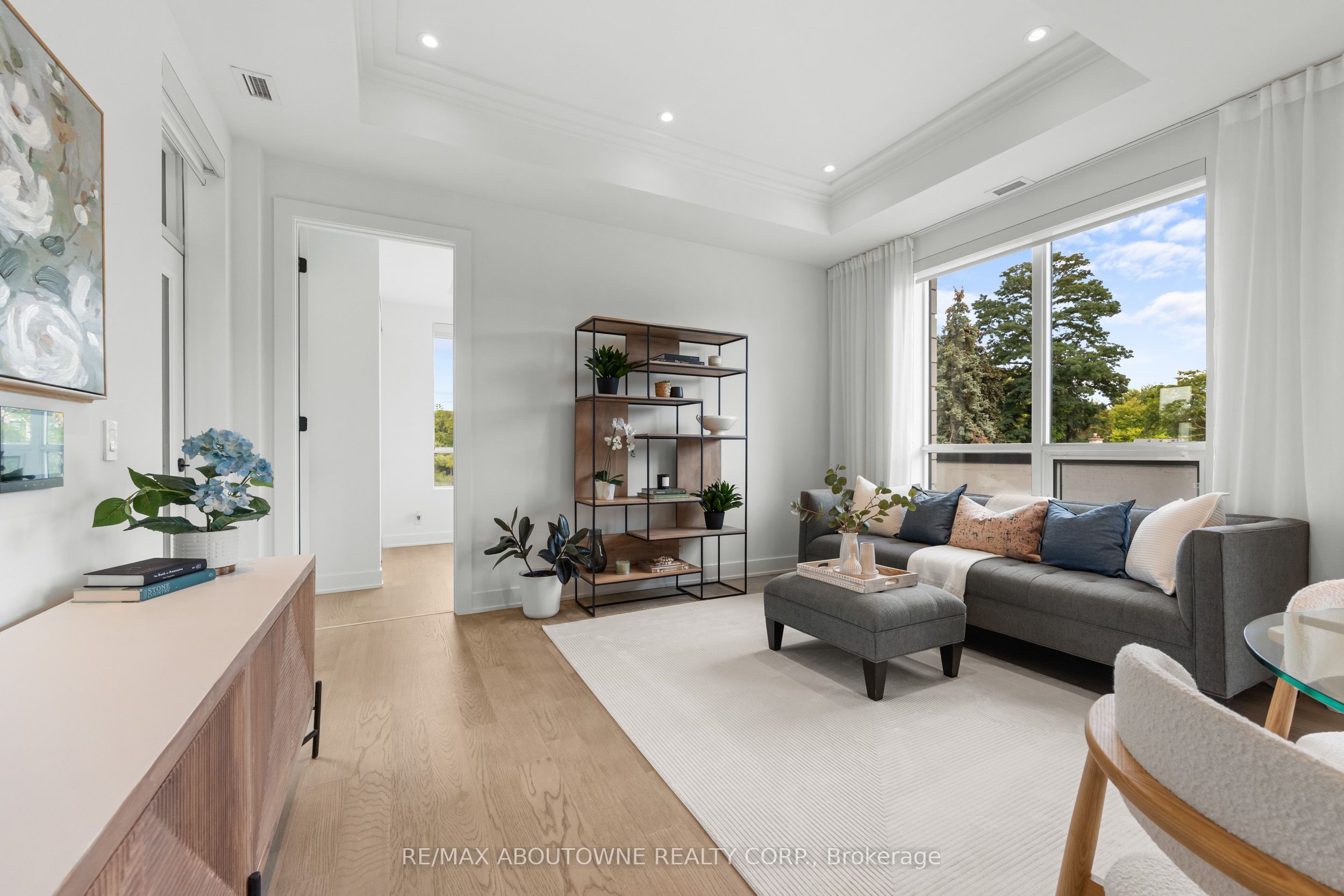 14 – 123 Maurice Drive, Oakville ‣ W13722270 14 – 123 Maurice Drive, Oakville ‣ W13722270