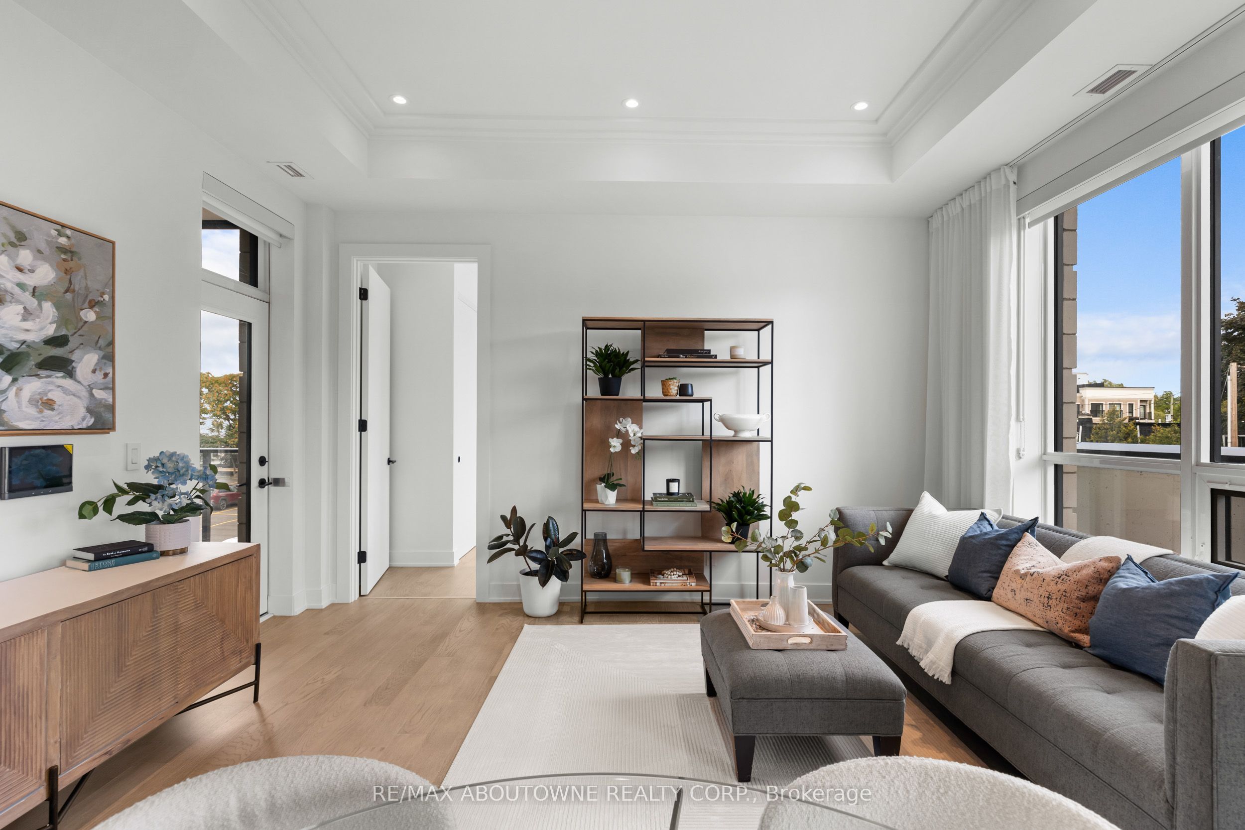 14 – 123 Maurice Drive, Oakville ‣ W13722270 14 – 123 Maurice Drive, Oakville ‣ W13722270