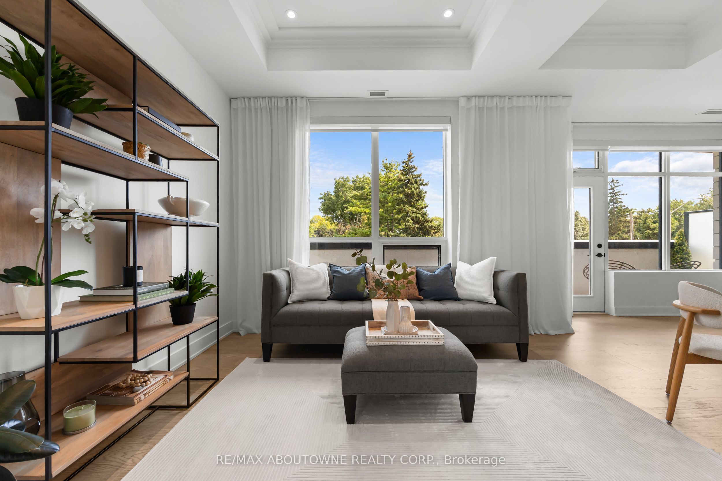 14 – 123 Maurice Drive, Oakville ‣ W13722270 14 – 123 Maurice Drive, Oakville ‣ W13722270