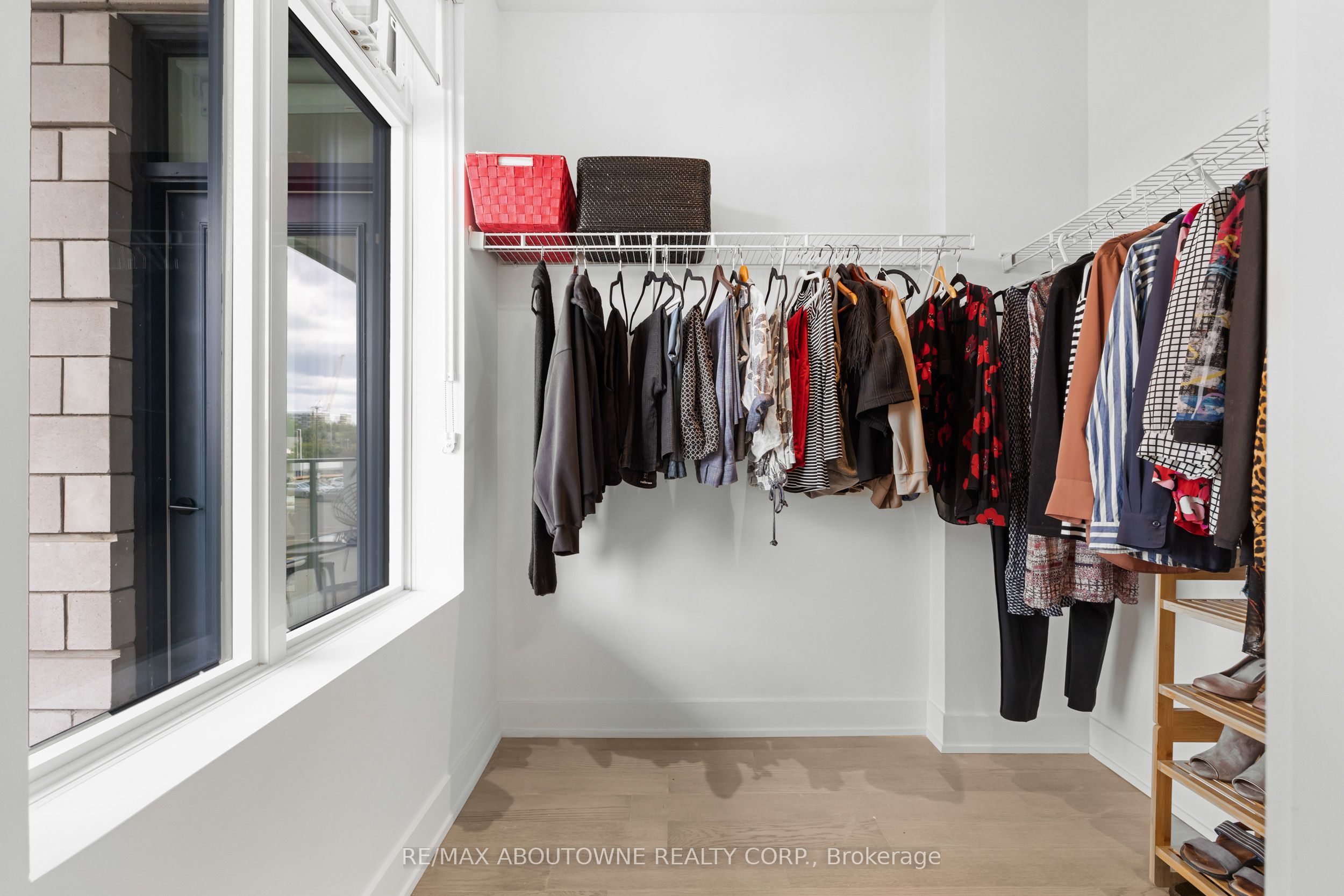 14 – 123 Maurice Drive, Oakville ‣ W13722270 14 – 123 Maurice Drive, Oakville ‣ W13722270