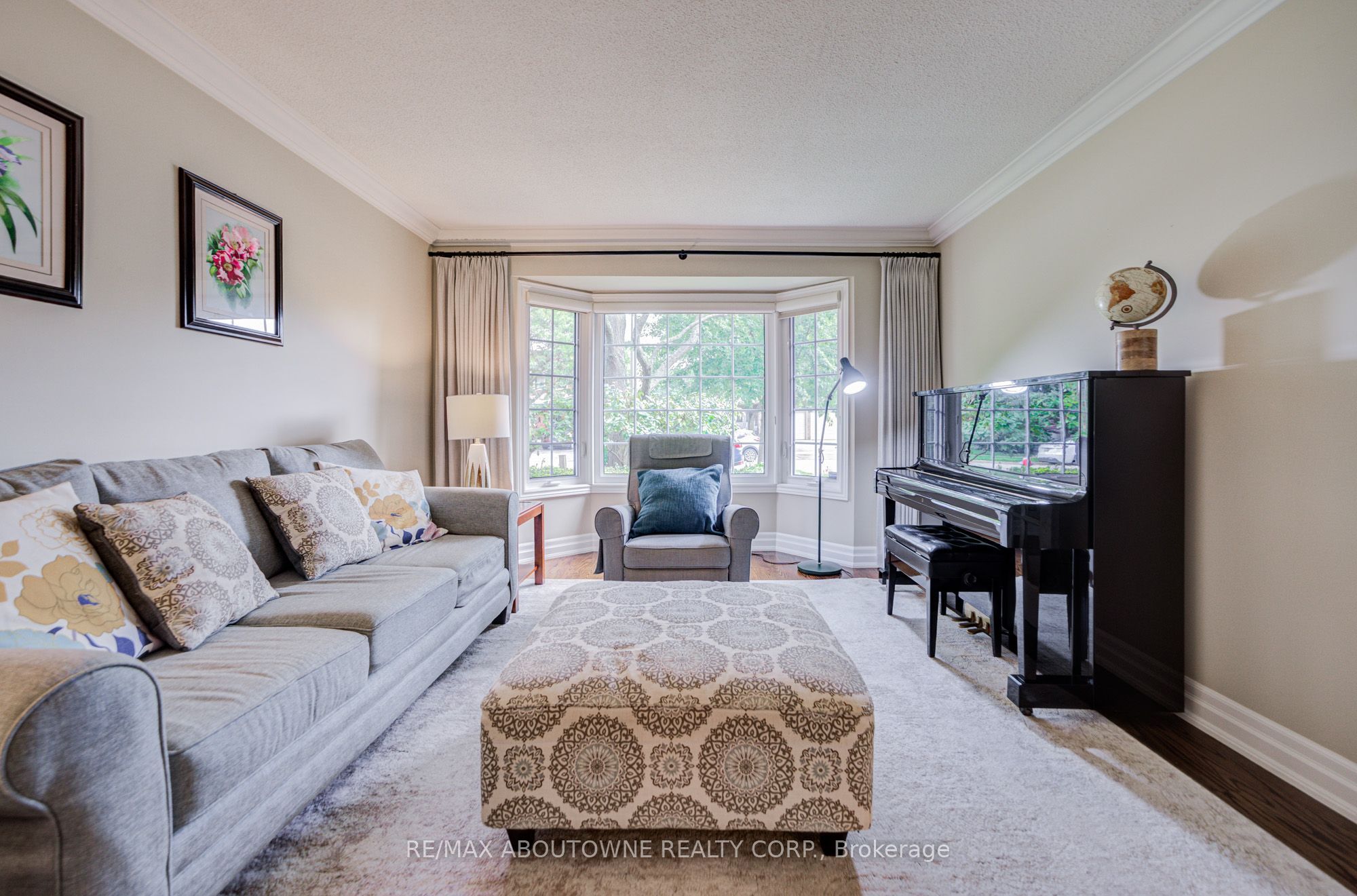 1511 Stoneybrook Trail, Oakville ‣ W13722998 1511 Stoneybrook Trail, Oakville ‣ W13722998