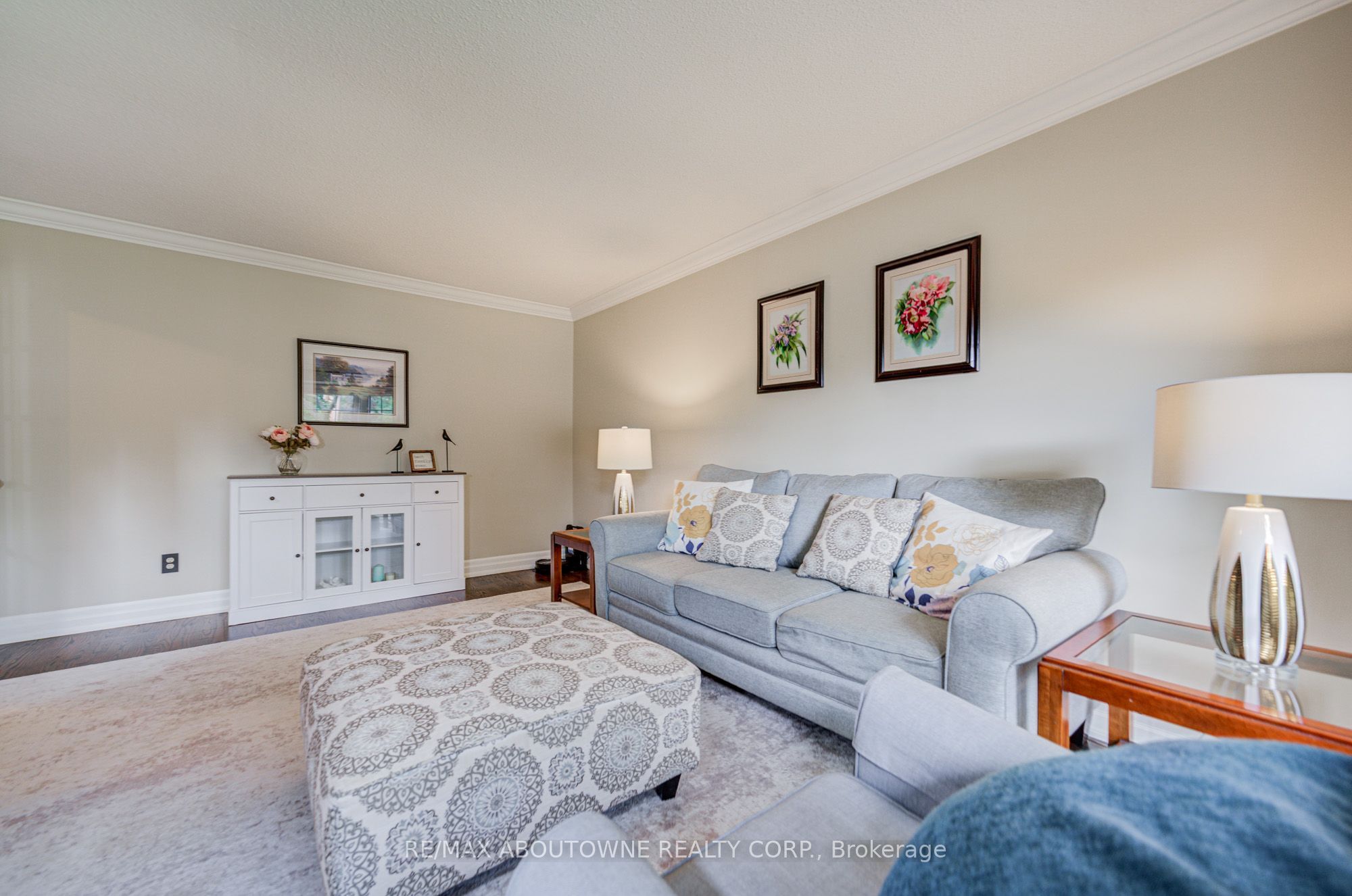 1511 Stoneybrook Trail, Oakville ‣ W13722998 1511 Stoneybrook Trail, Oakville ‣ W13722998