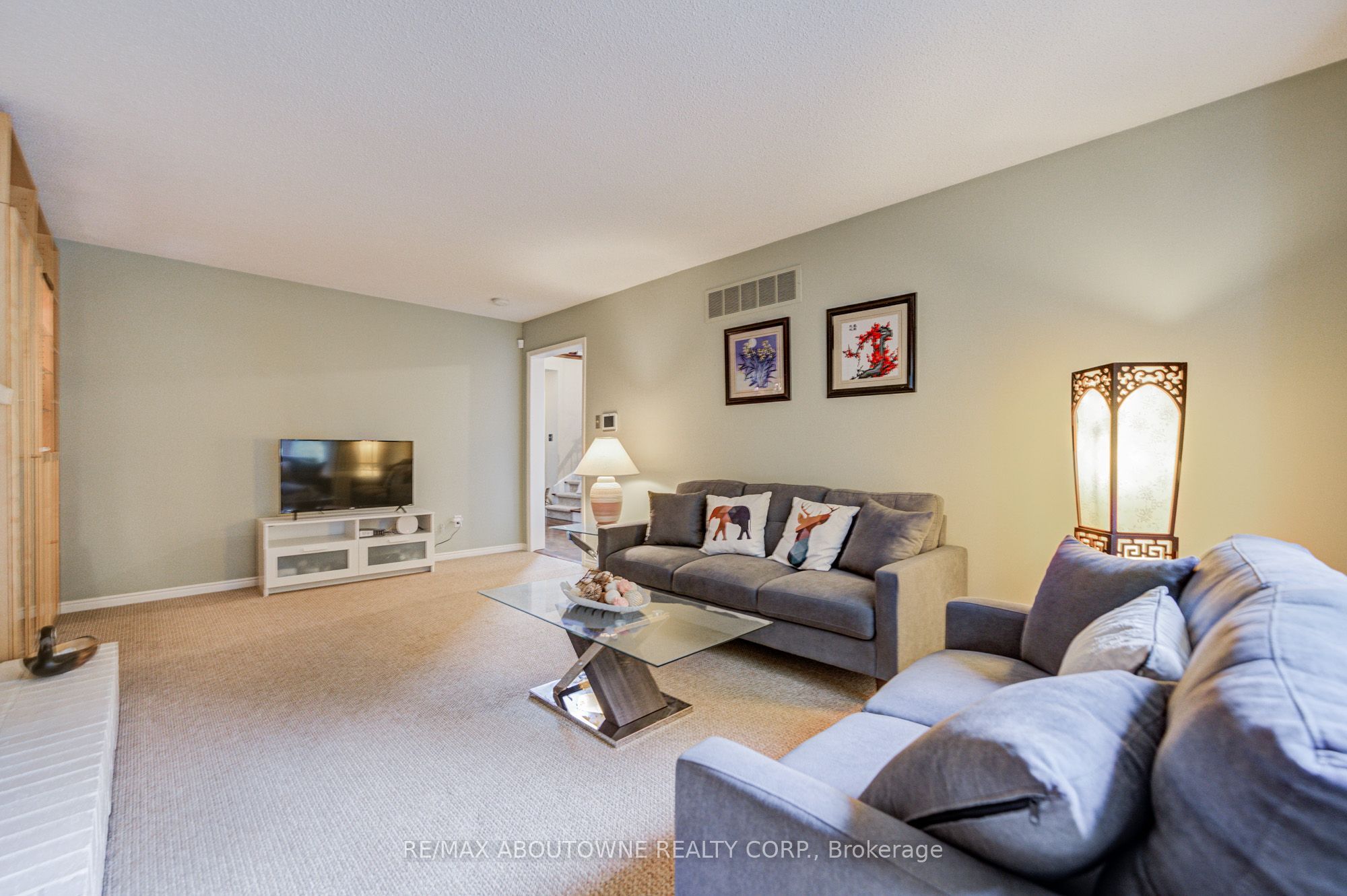 1511 Stoneybrook Trail, Oakville ‣ W13722998 1511 Stoneybrook Trail, Oakville ‣ W13722998