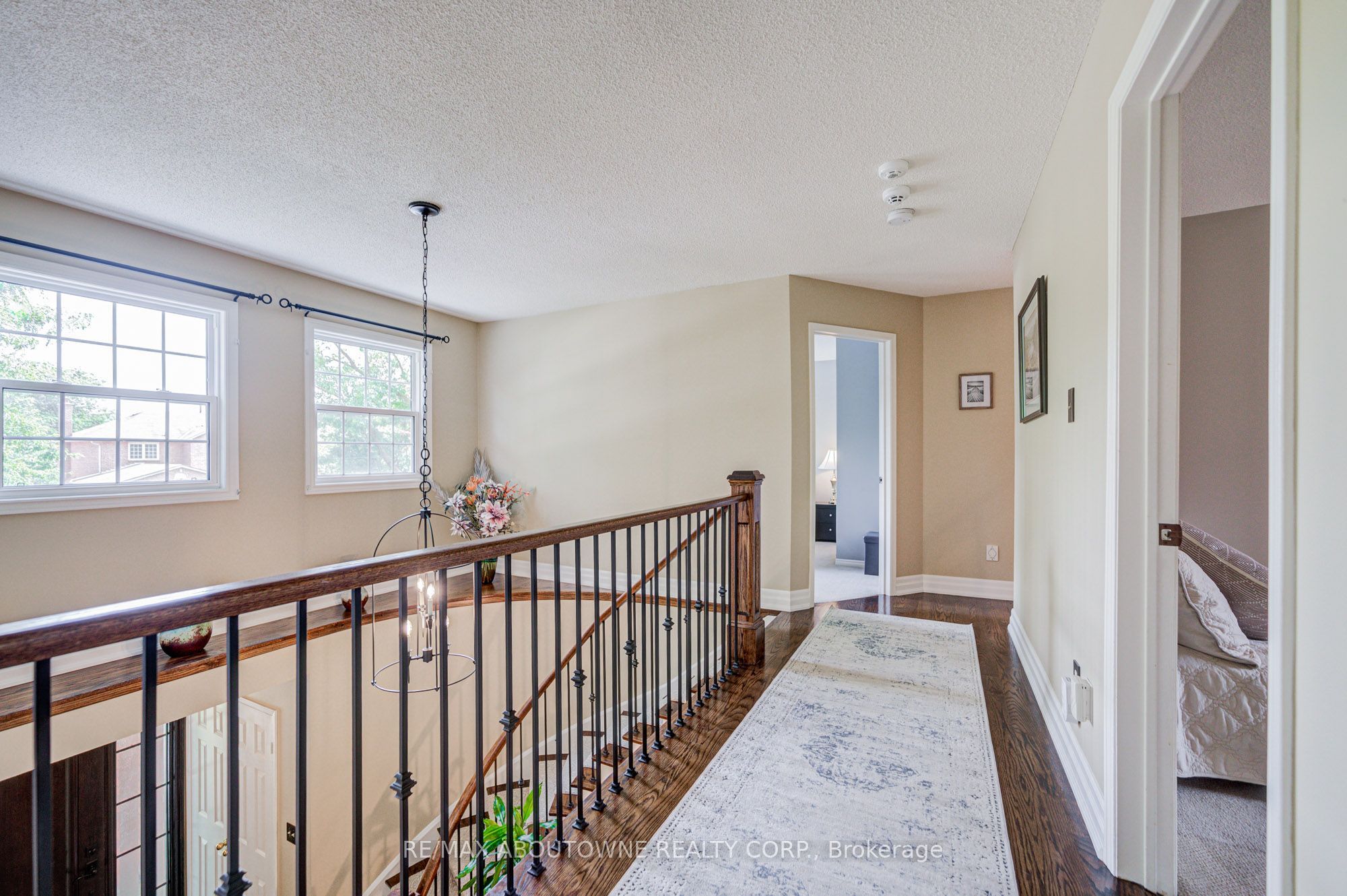 1511 Stoneybrook Trail, Oakville ‣ W13722998 1511 Stoneybrook Trail, Oakville ‣ W13722998