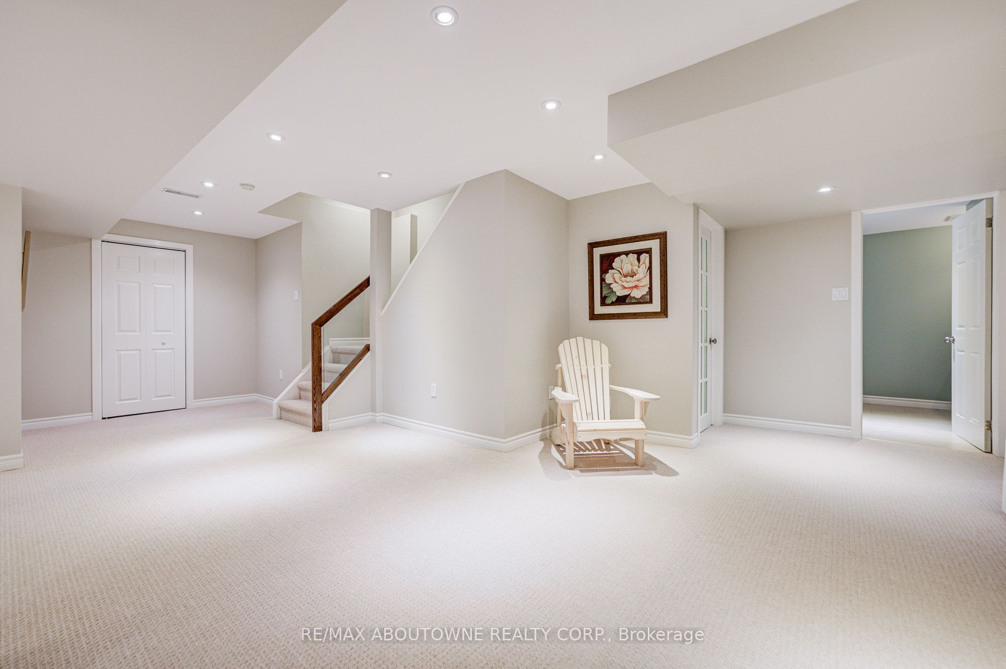 1511 Stoneybrook Trail, Oakville ‣ W13722998 1511 Stoneybrook Trail, Oakville ‣ W13722998
