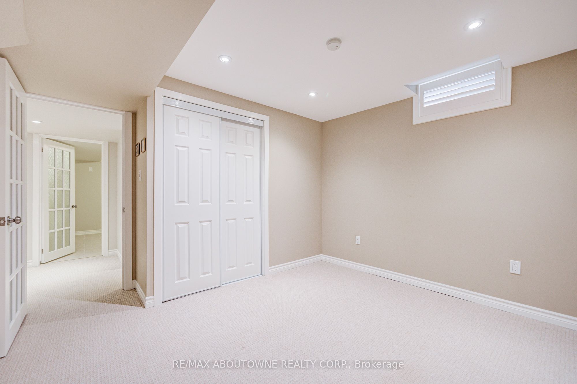 1511 Stoneybrook Trail, Oakville ‣ W13722998 1511 Stoneybrook Trail, Oakville ‣ W13722998