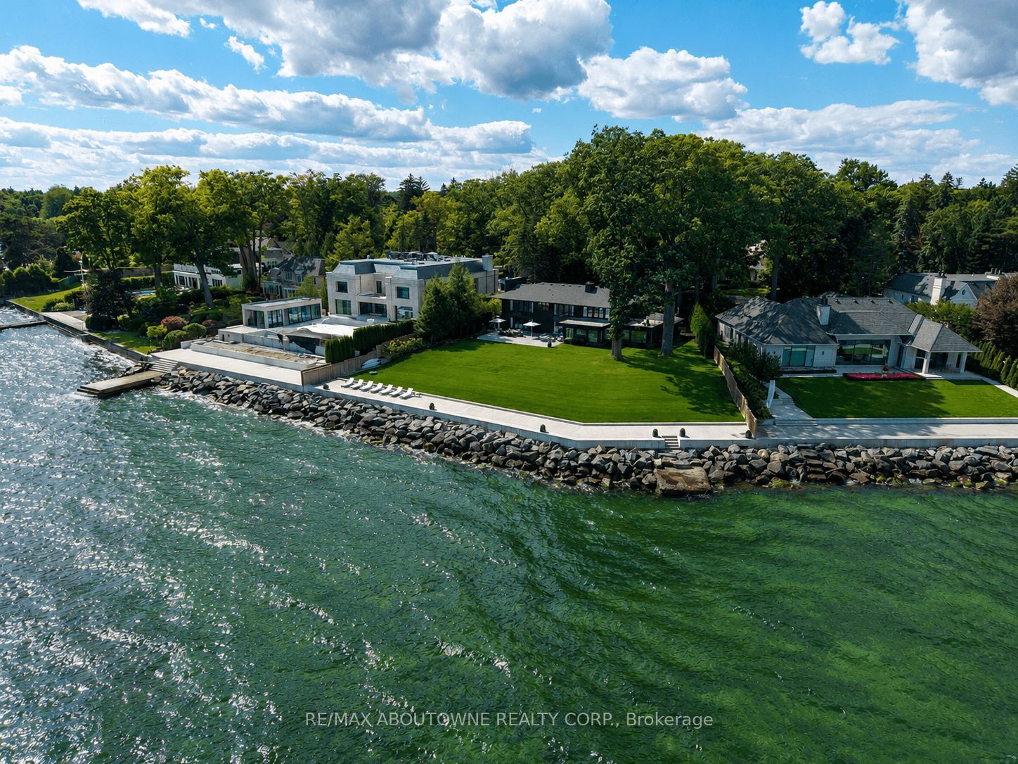 3 Ennisclare Drive, Oakville