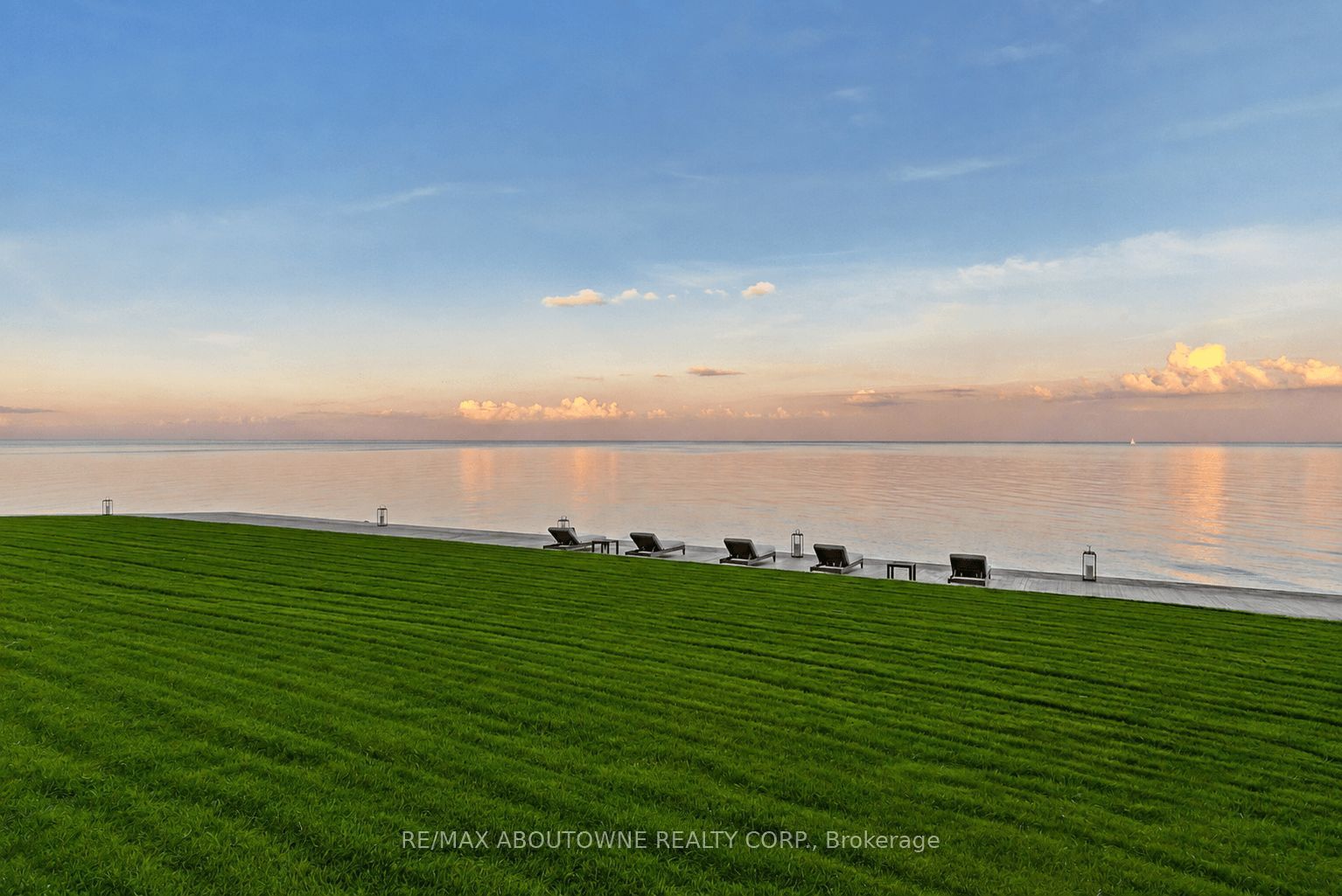 3 Ennisclare Drive, Oakville ‣ W13725602 3 Ennisclare Drive, Oakville ‣ W13725602