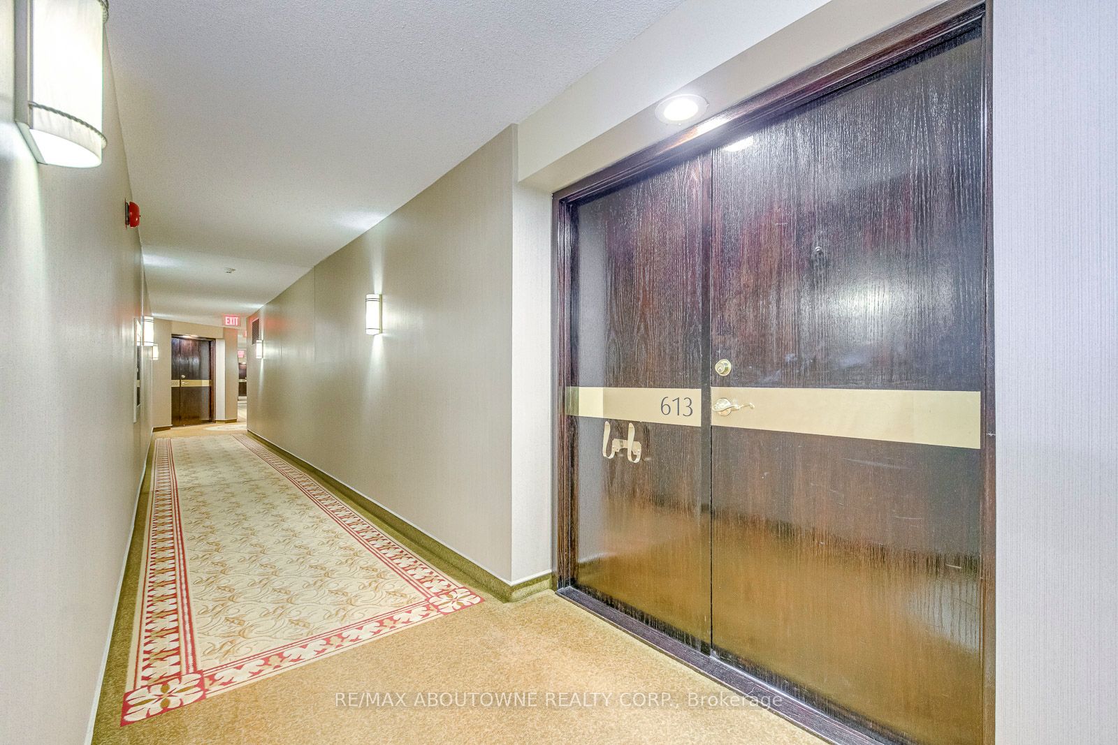 13 – 1700 The Collegeway, Mississauga ‣ W13725676 13 – 1700 The Collegeway, Mississauga ‣ W13725676