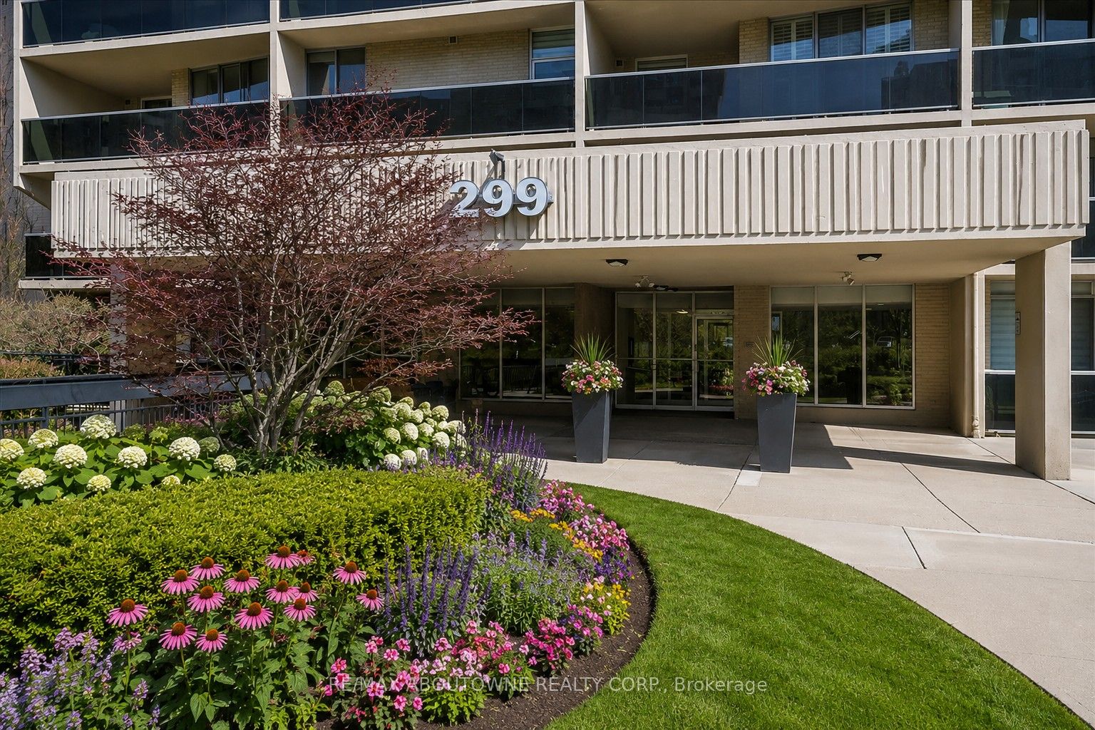 7 – 299 Mill Road, Toronto W08