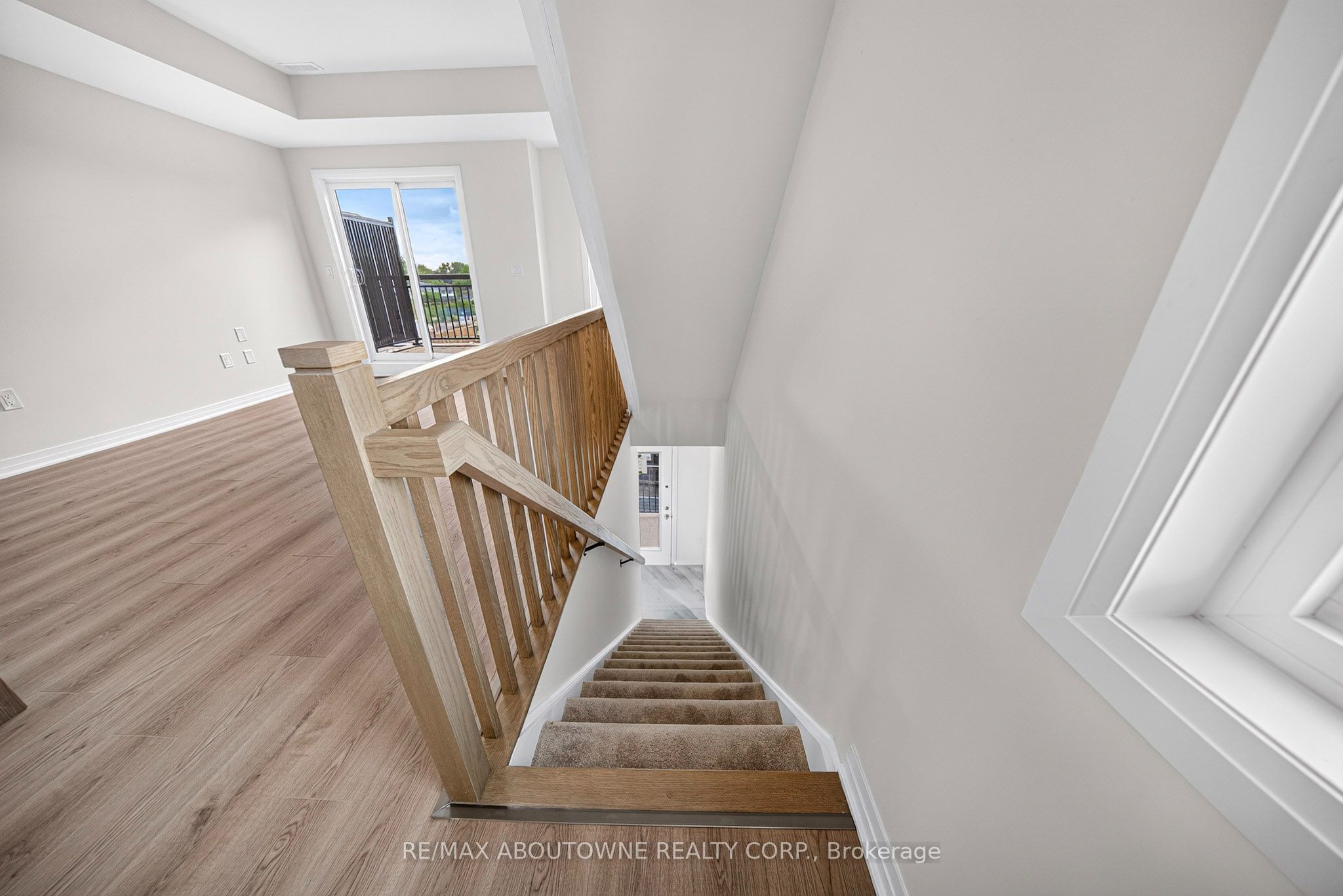 24 – 725 Front Royal Street, Mississauga ‣ W13745626 24 – 725 Front Royal Street, Mississauga ‣ W13745626