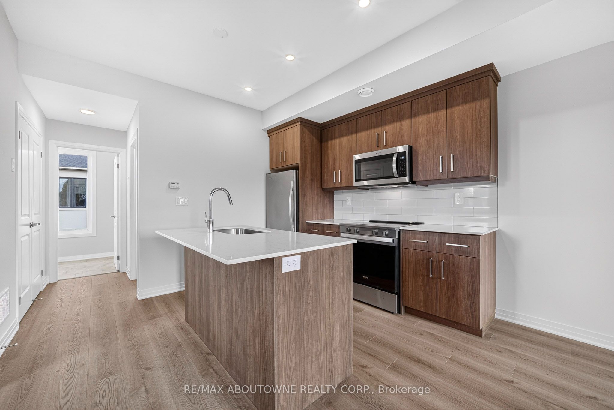24 – 725 Front Royal Street, Mississauga ‣ W13745626 24 – 725 Front Royal Street, Mississauga ‣ W13745626