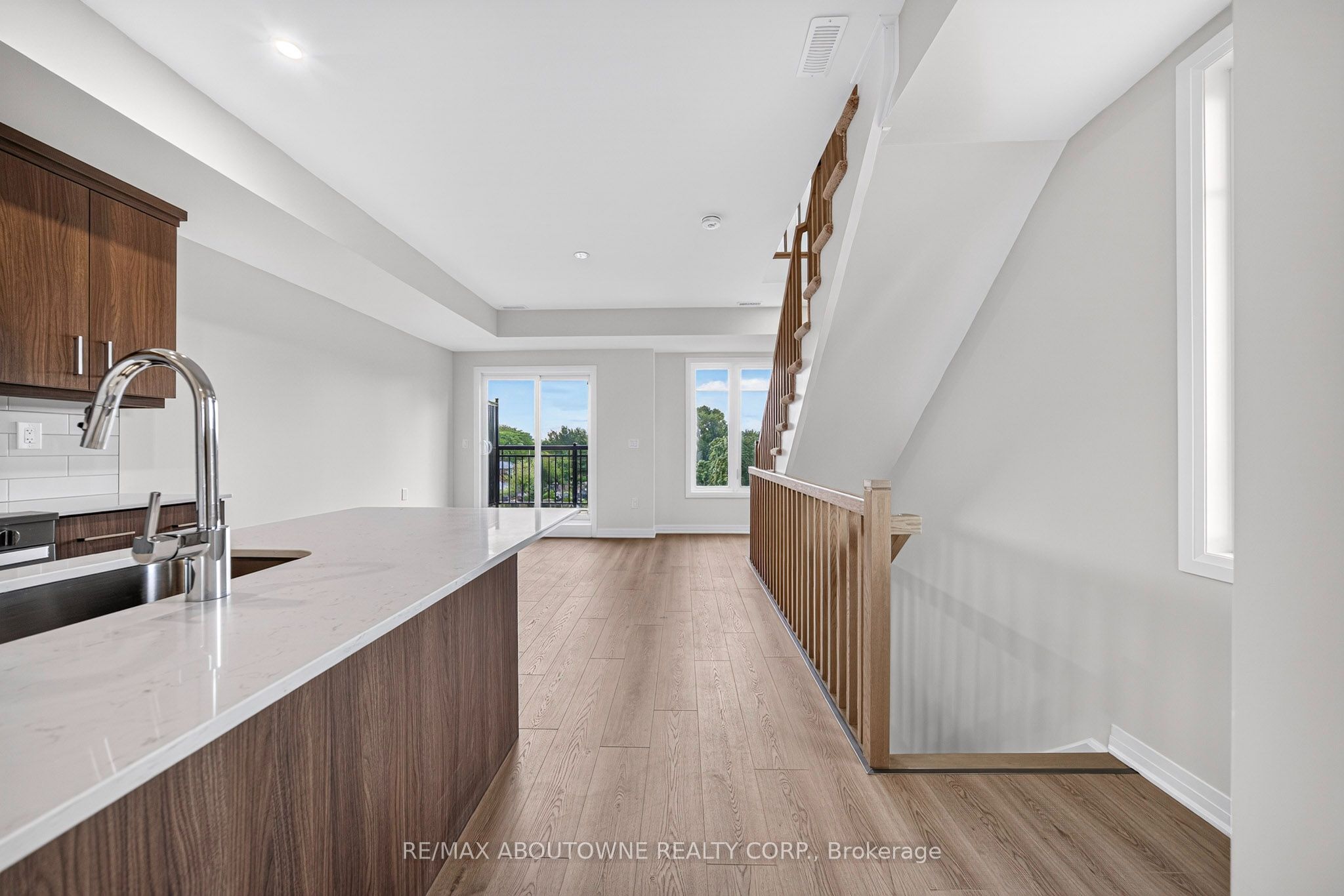 24 – 725 Front Royal Street, Mississauga ‣ W13745626 24 – 725 Front Royal Street, Mississauga ‣ W13745626