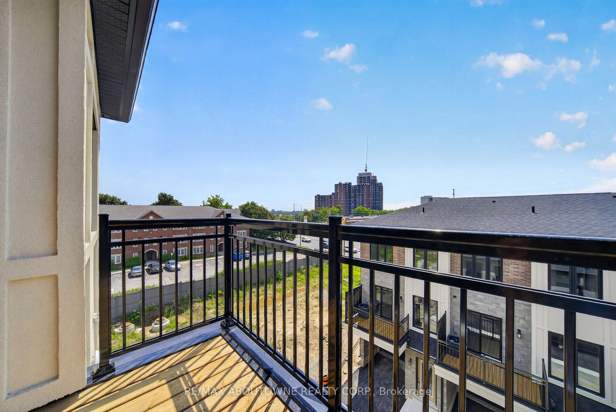24 – 725 Front Royal Street, Mississauga ‣ W13745626 24 – 725 Front Royal Street, Mississauga ‣ W13745626
