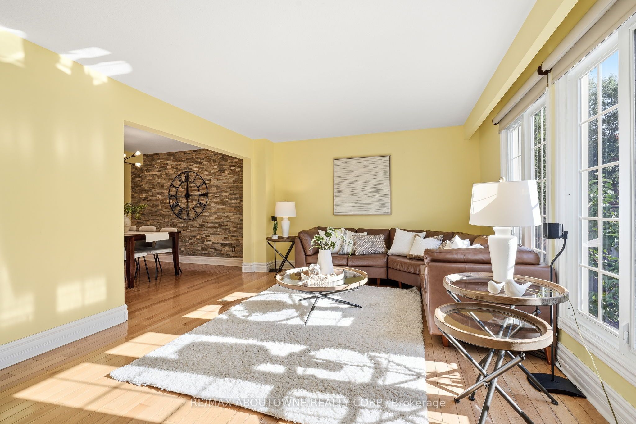 1177 Grand Boulevard, Oakville ‣ W13753610 1177 Grand Boulevard, Oakville ‣ W13753610