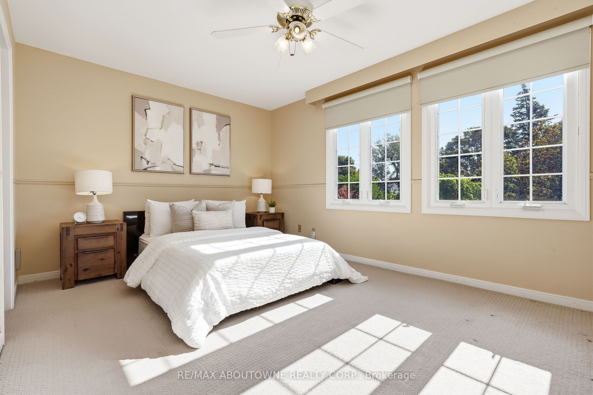 1177 Grand Boulevard, Oakville ‣ W13753610 1177 Grand Boulevard, Oakville ‣ W13753610