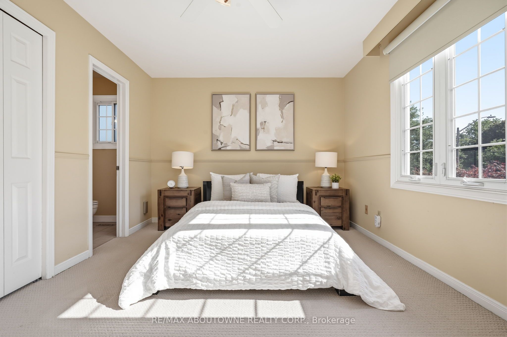 1177 Grand Boulevard, Oakville ‣ W13753610 1177 Grand Boulevard, Oakville ‣ W13753610