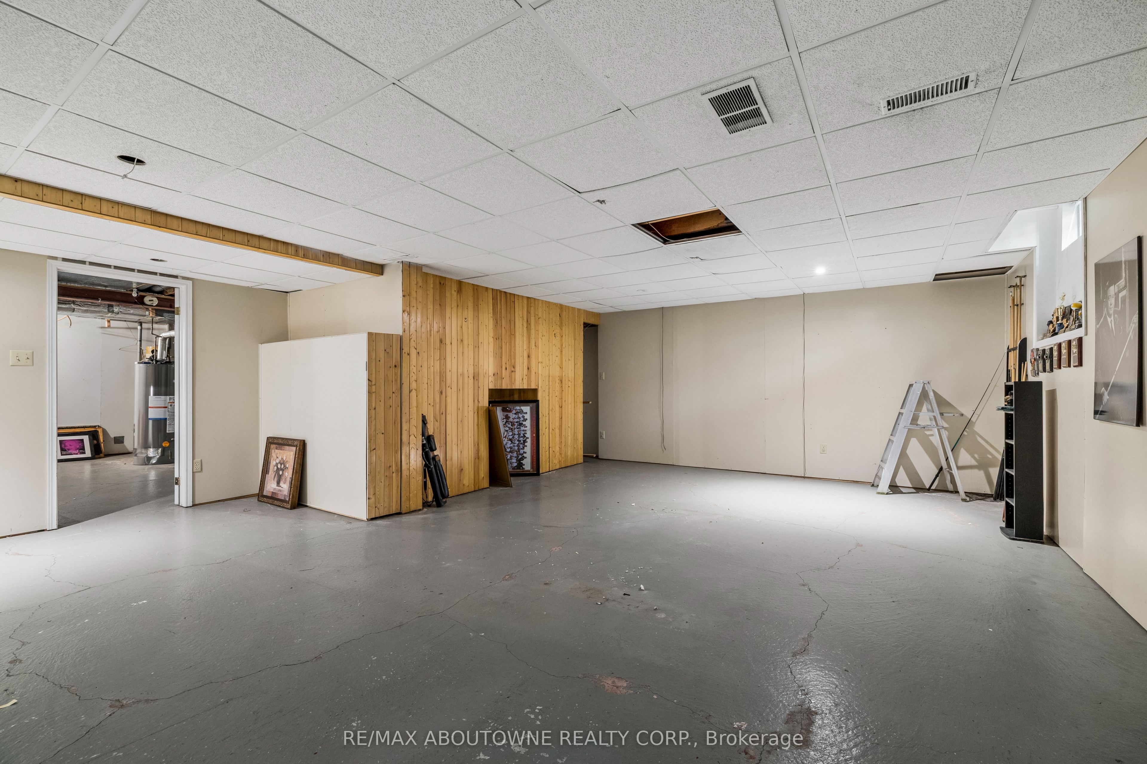 2285 Dunedin Road, Oakville ‣ W13755840 2285 Dunedin Road, Oakville ‣ W13755840