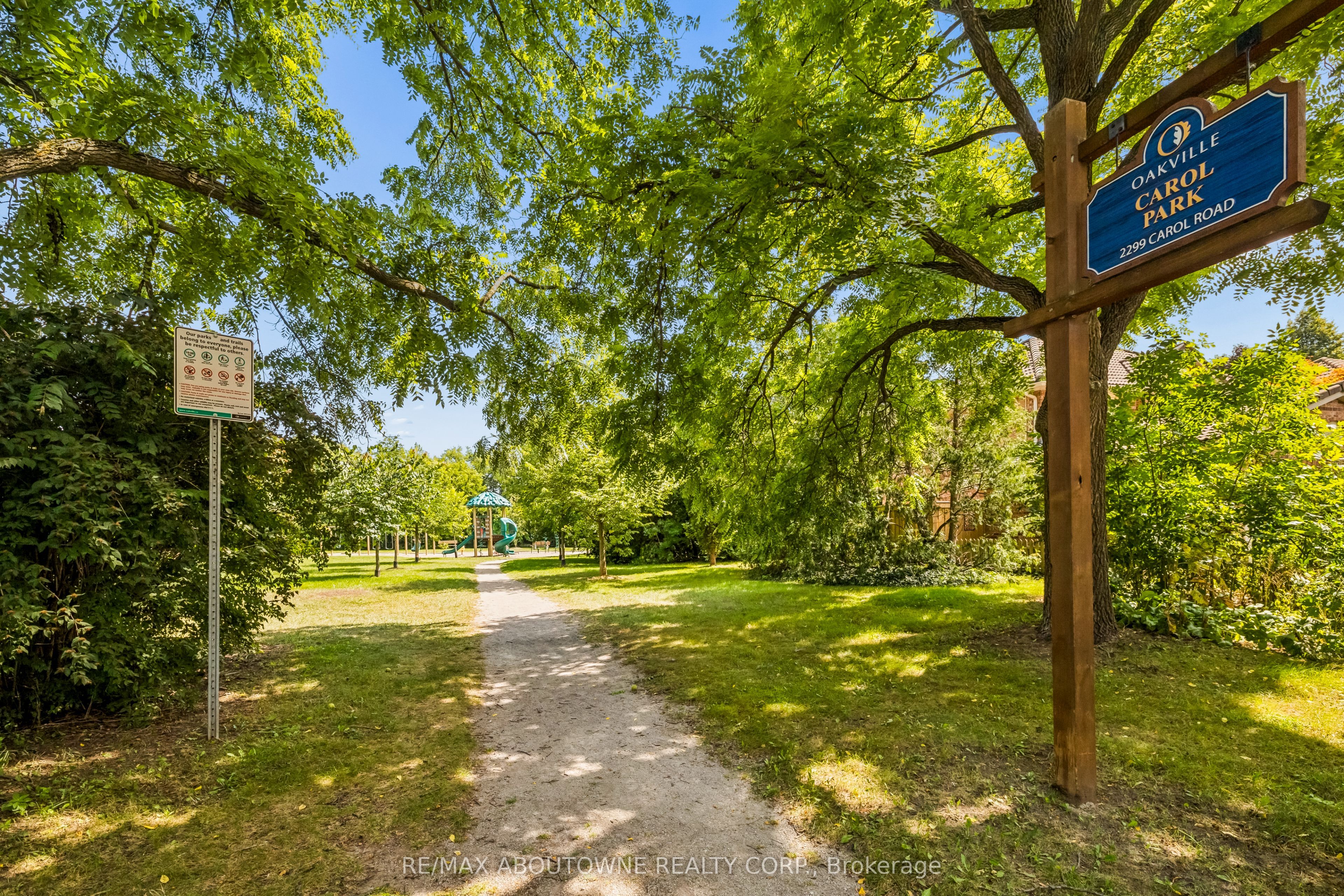 2285 Dunedin Road, Oakville ‣ W13755840 2285 Dunedin Road, Oakville ‣ W13755840