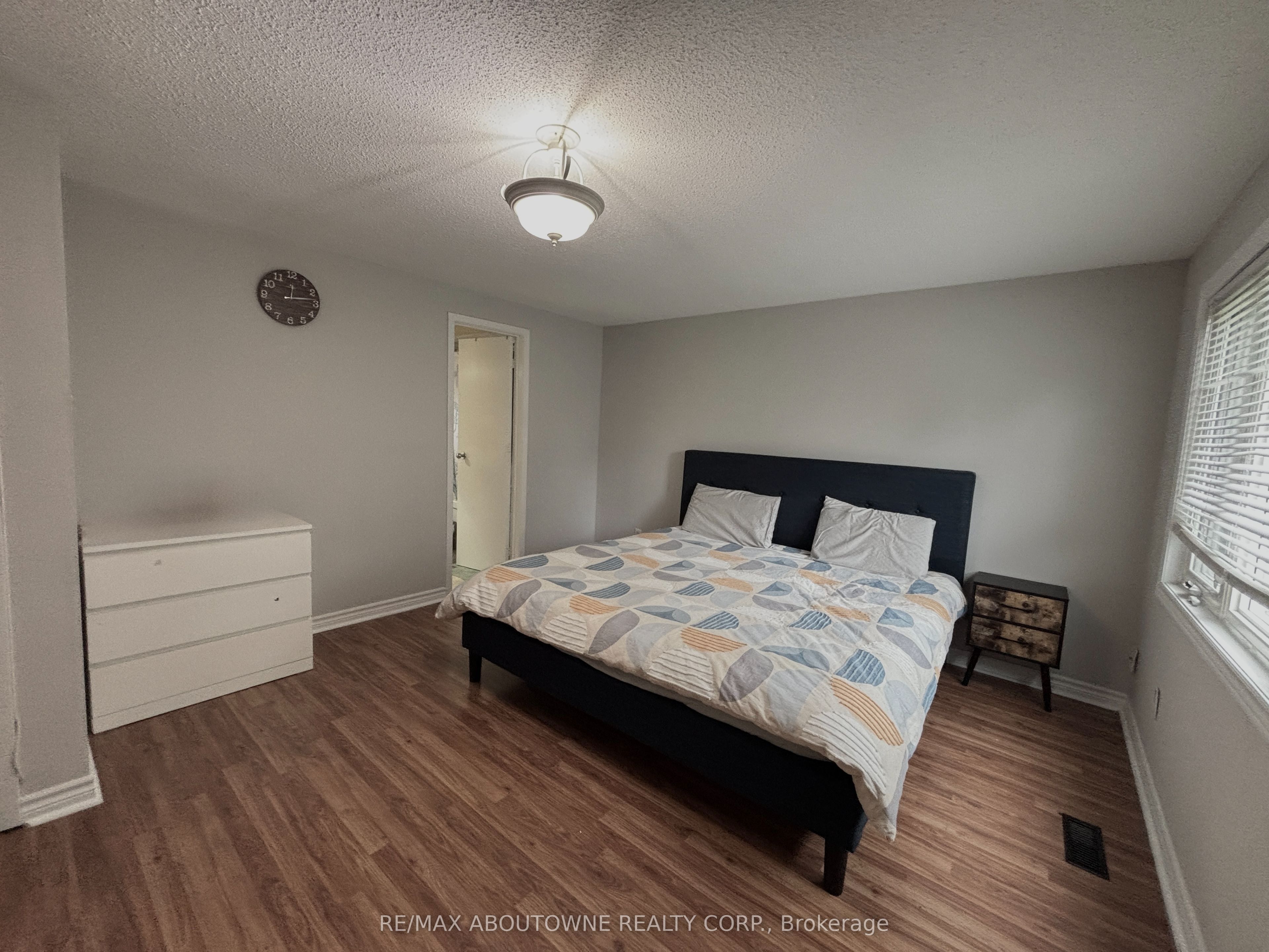 3072 Patrick Crescent, Mississauga ‣ W13778018 3072 Patrick Crescent, Mississauga ‣ W13778018