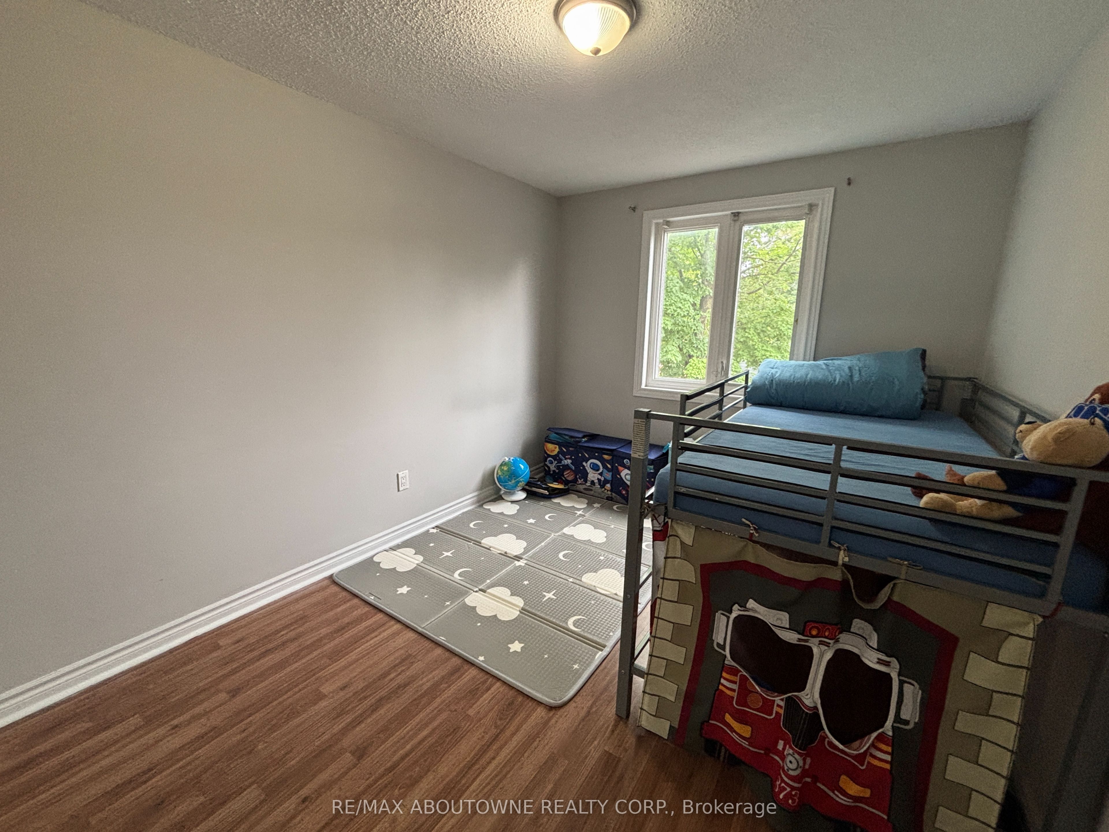 3072 Patrick Crescent, Mississauga ‣ W13778018 3072 Patrick Crescent, Mississauga ‣ W13778018