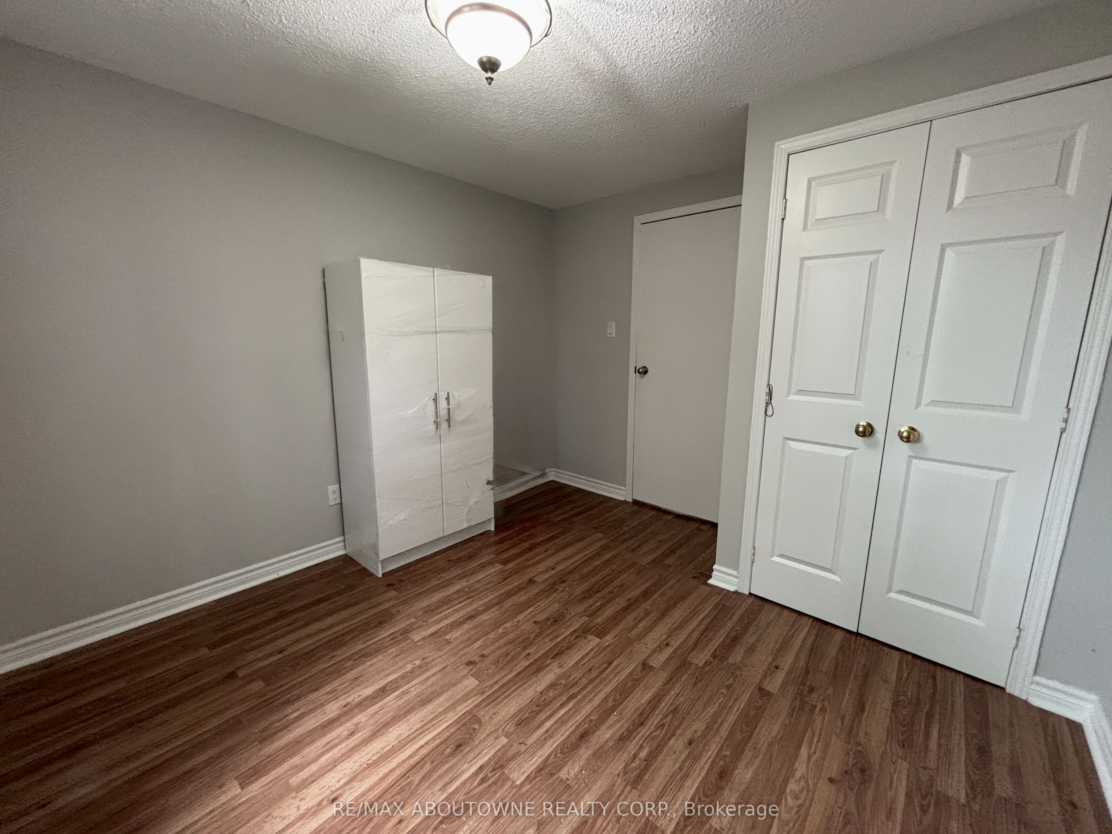 3072 Patrick Crescent, Mississauga ‣ W13778018 3072 Patrick Crescent, Mississauga ‣ W13778018